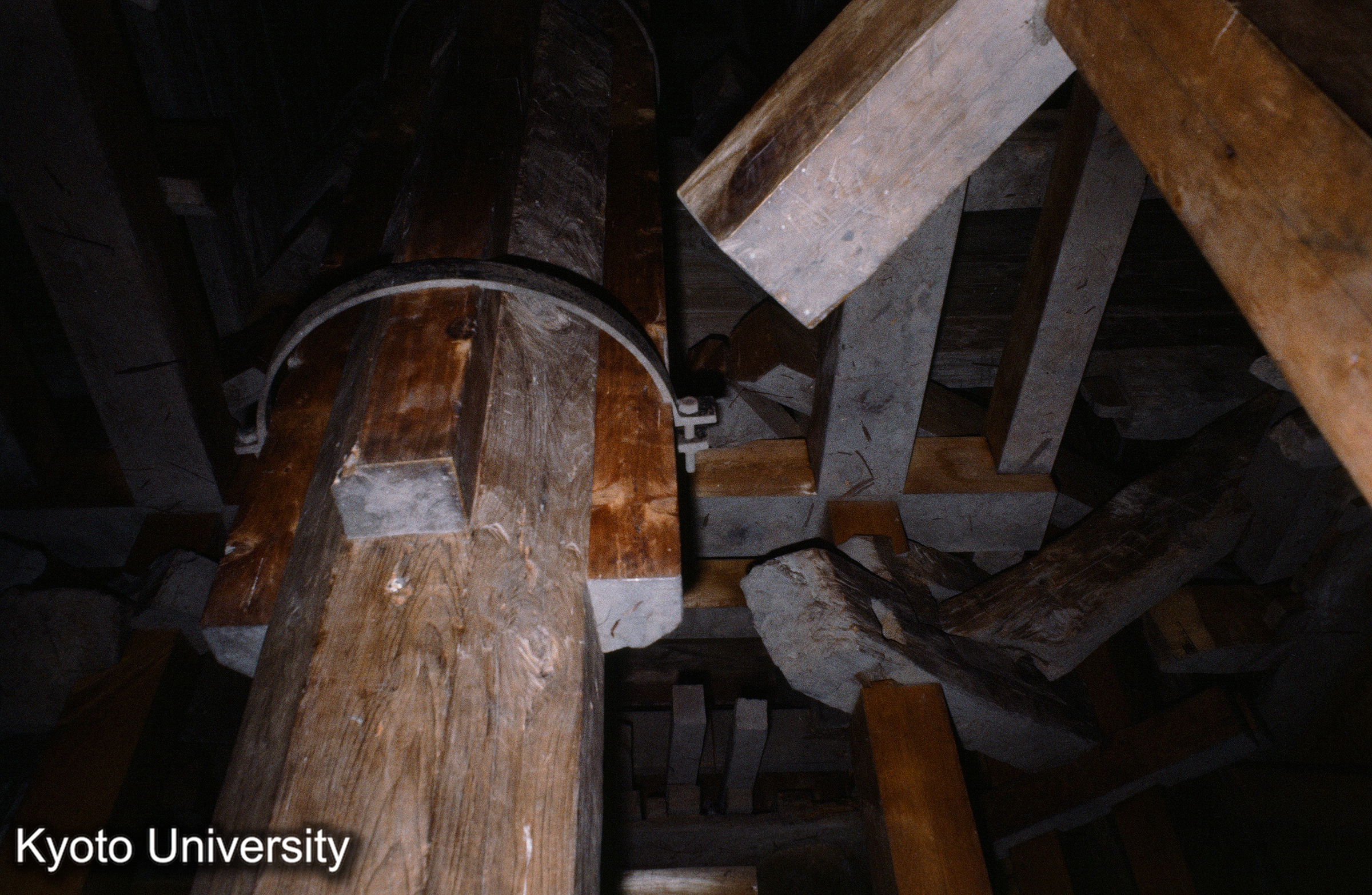 瑠璃光寺五重塔 (1)