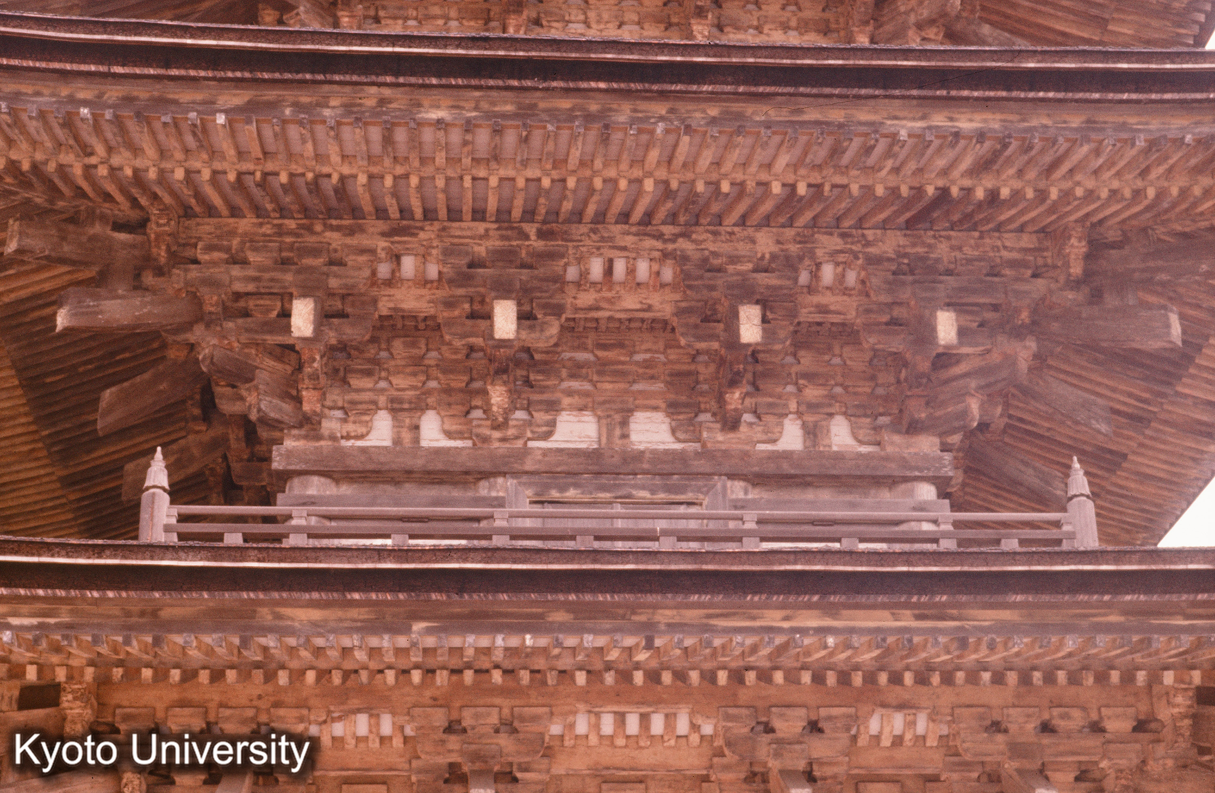 瑠璃光寺五重塔 第2層高欄等詳細 (1)