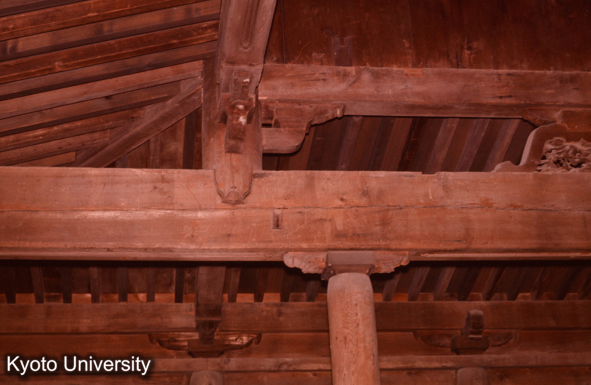 丈六寺観音堂 虹梁・太瓶束詳細 (1)
