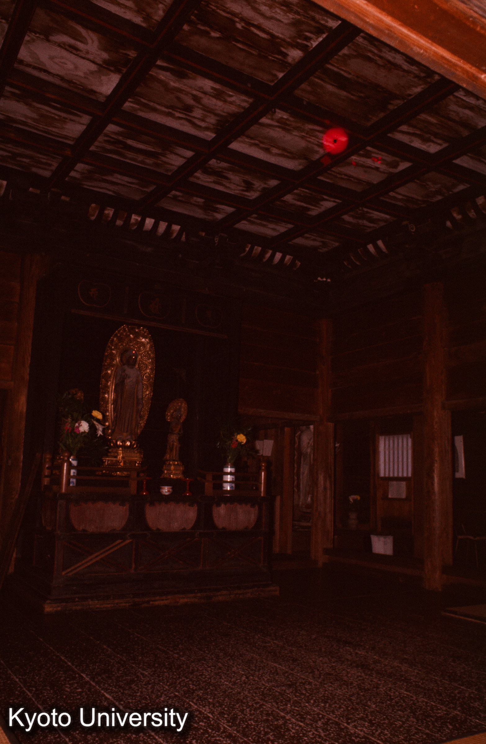 青蓮寺阿弥陀堂 内部 (1)