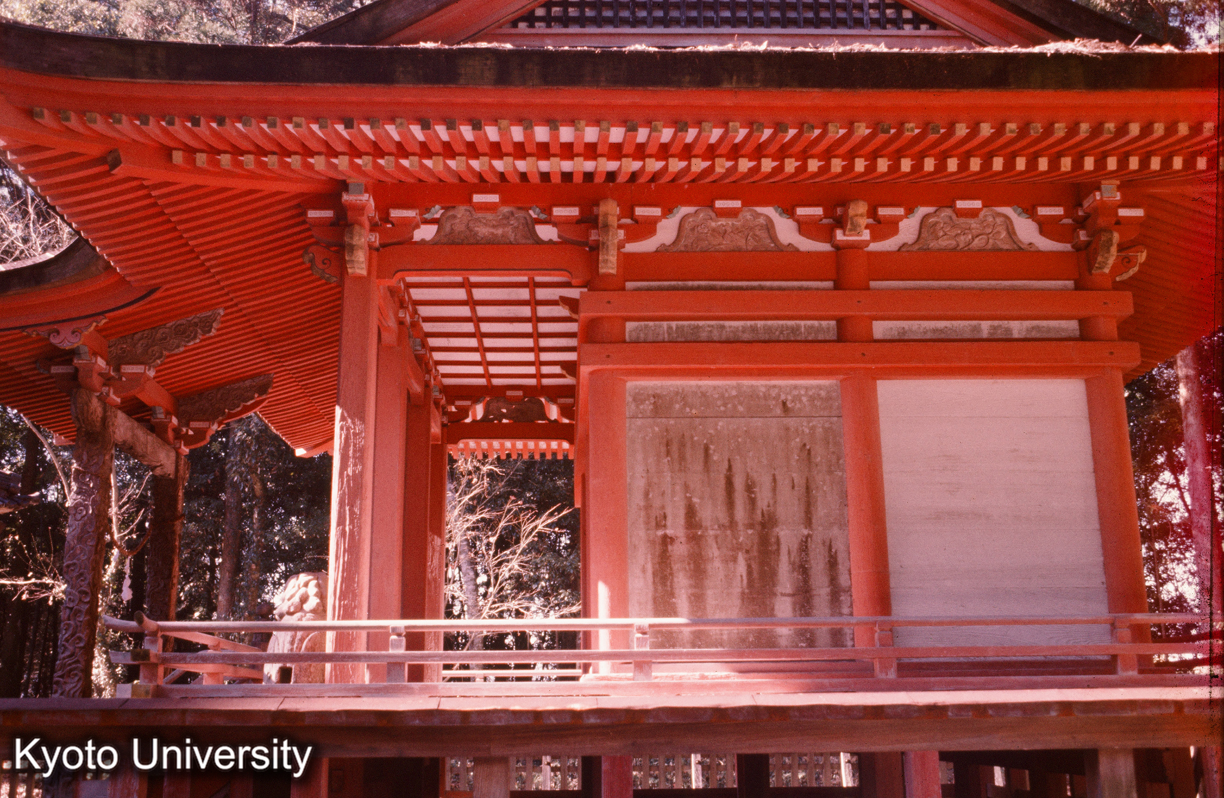 八幡神社本殿 側面詳細 (1)