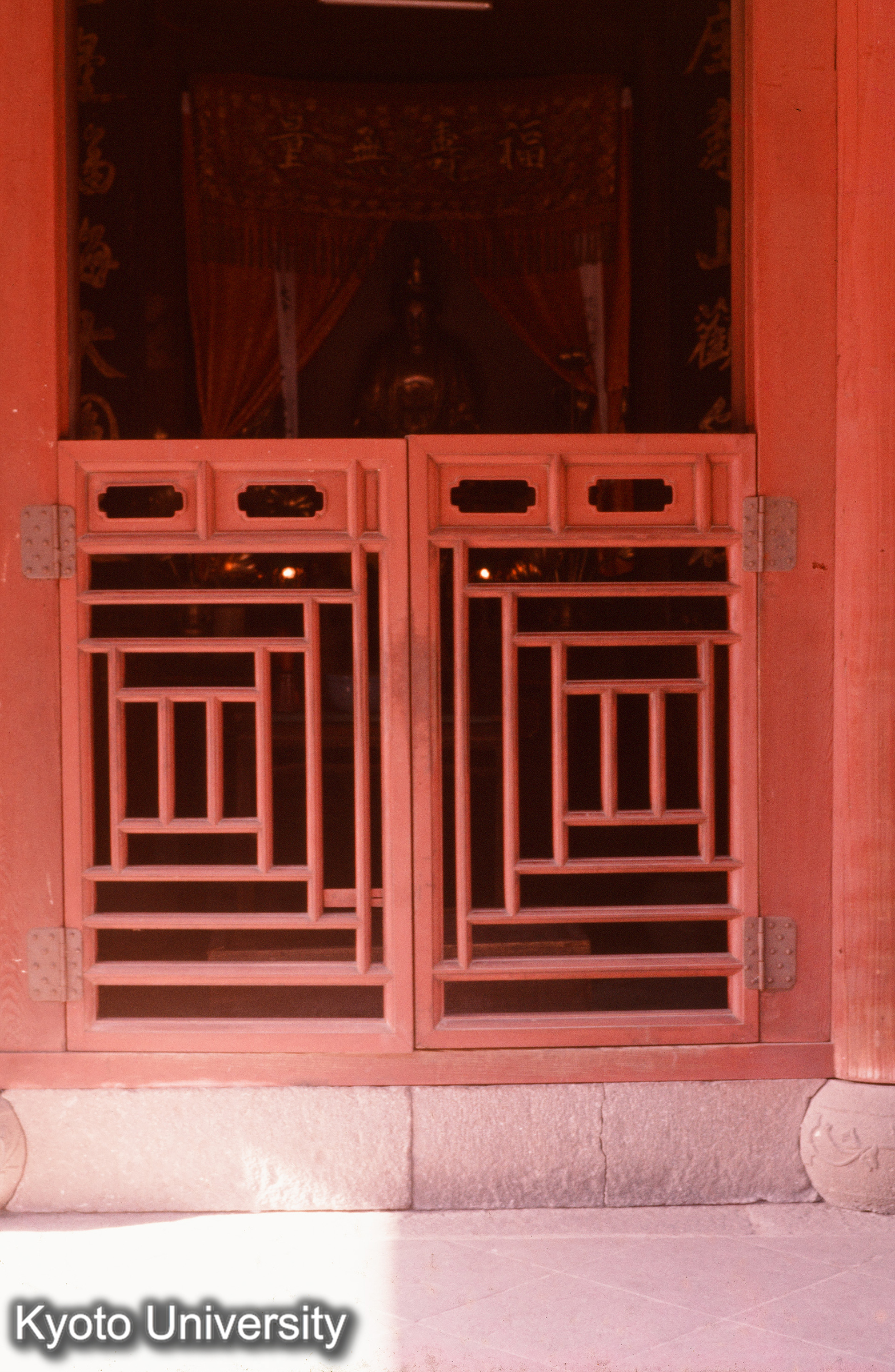 崇福寺護法堂 卍組子 腰屏風 (1)