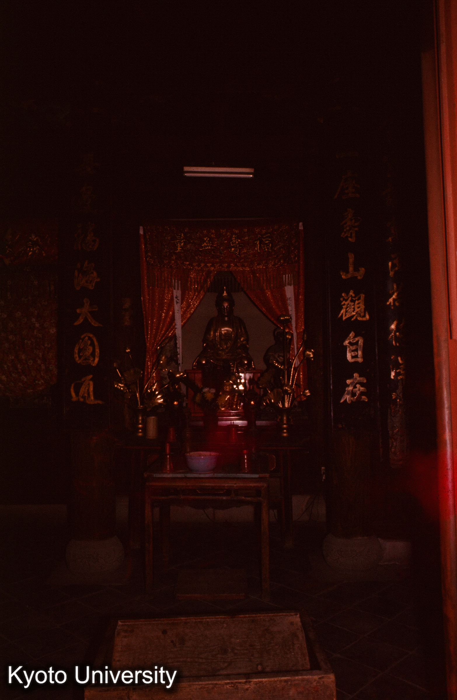 崇福寺護法堂 内部 (1)