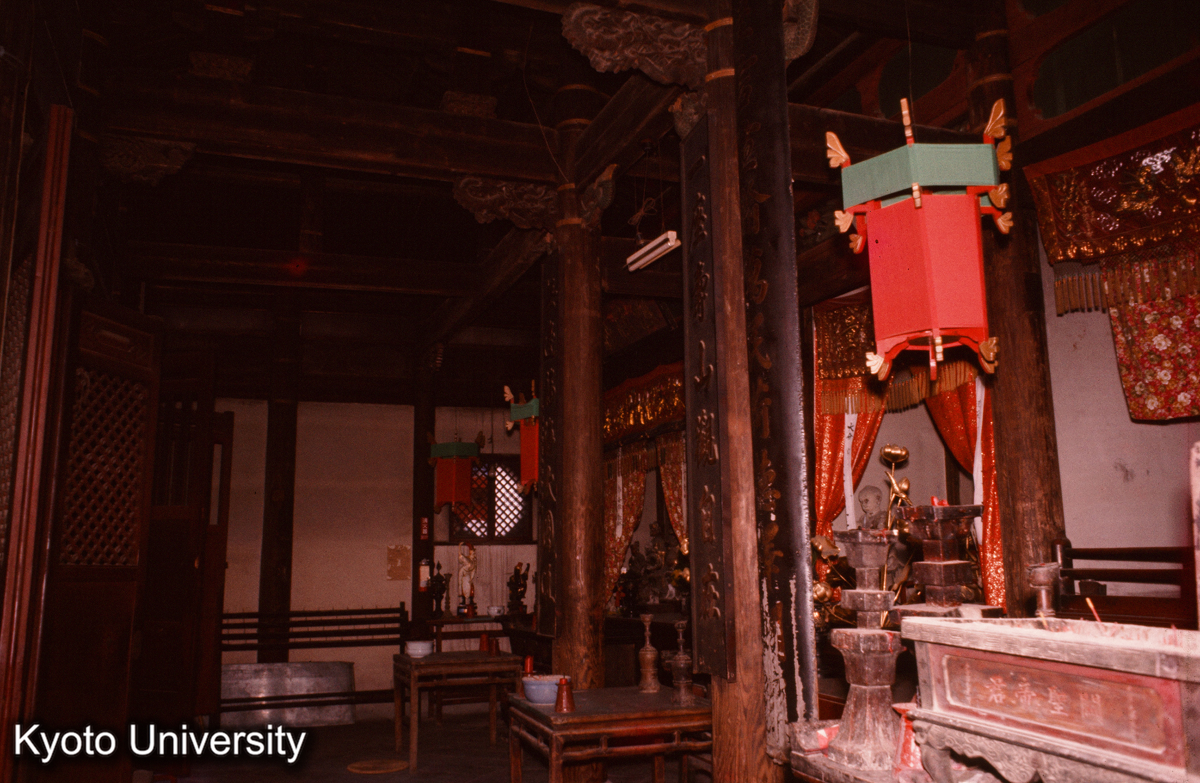 崇福寺護法堂 内部全景 (1)