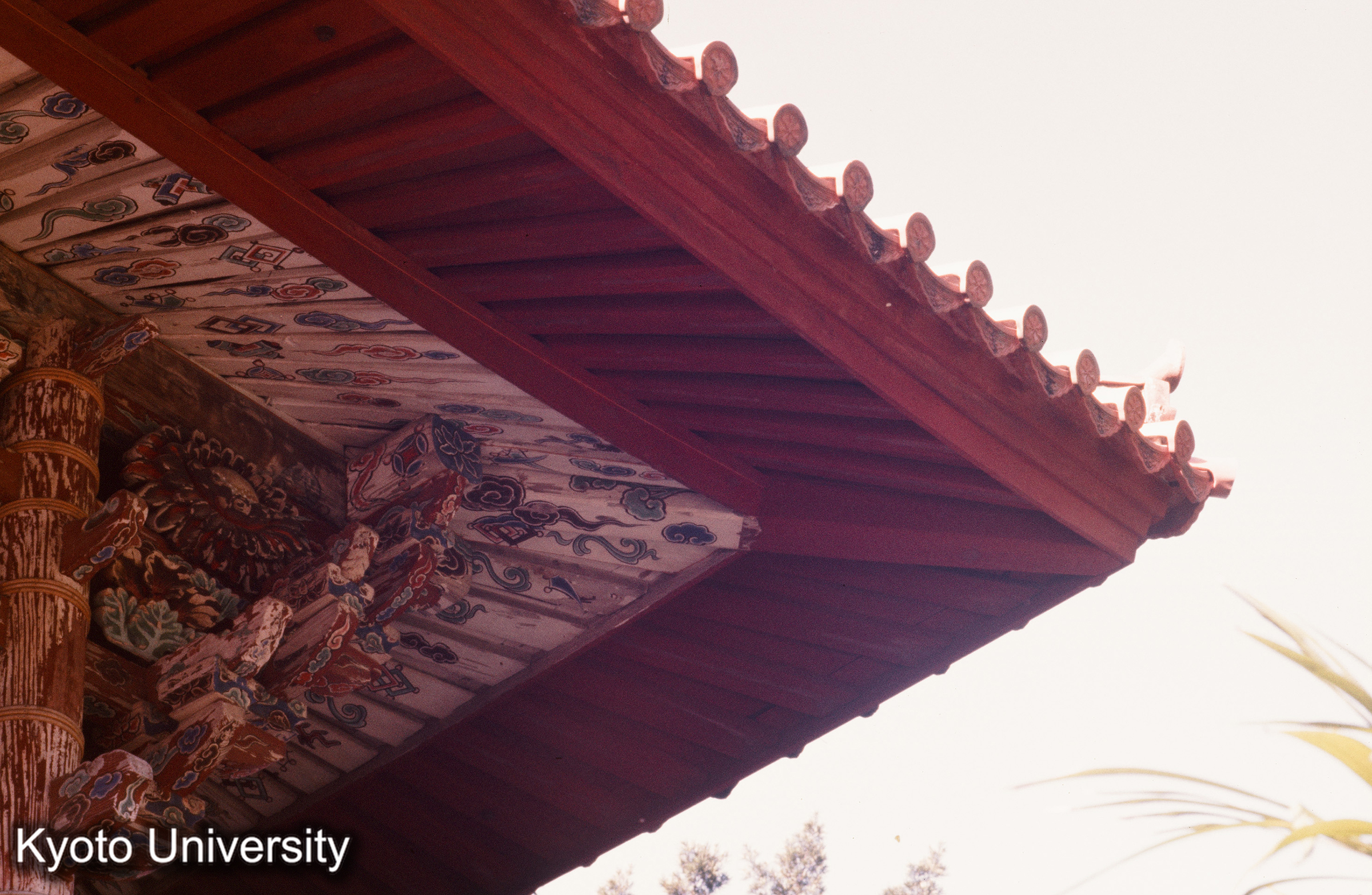 崇福寺第一峰門 隅軒見上げ (1)