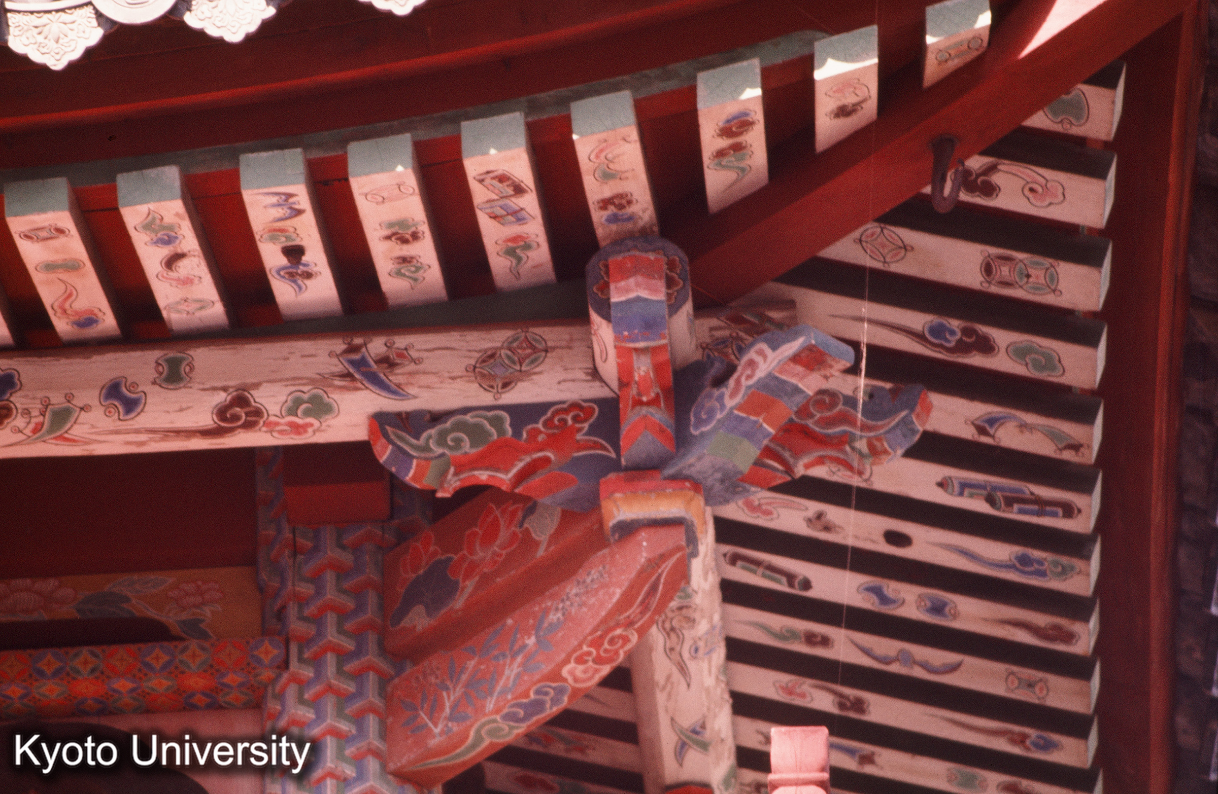 崇福寺山門 上層隅軒見上げ (1)