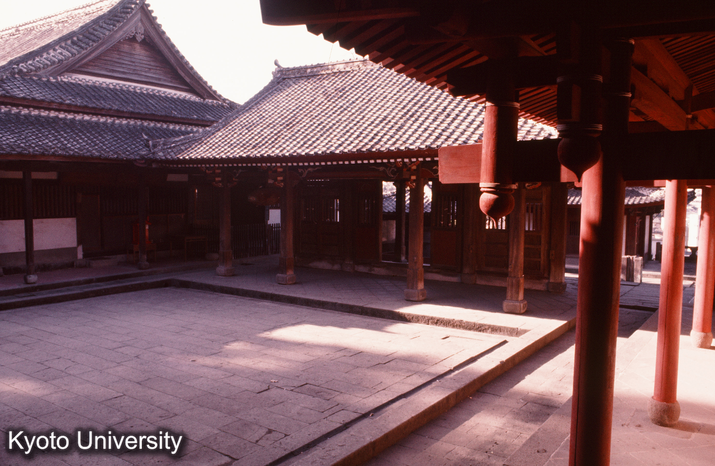 崇福寺媽姐門 裏庭 (1)