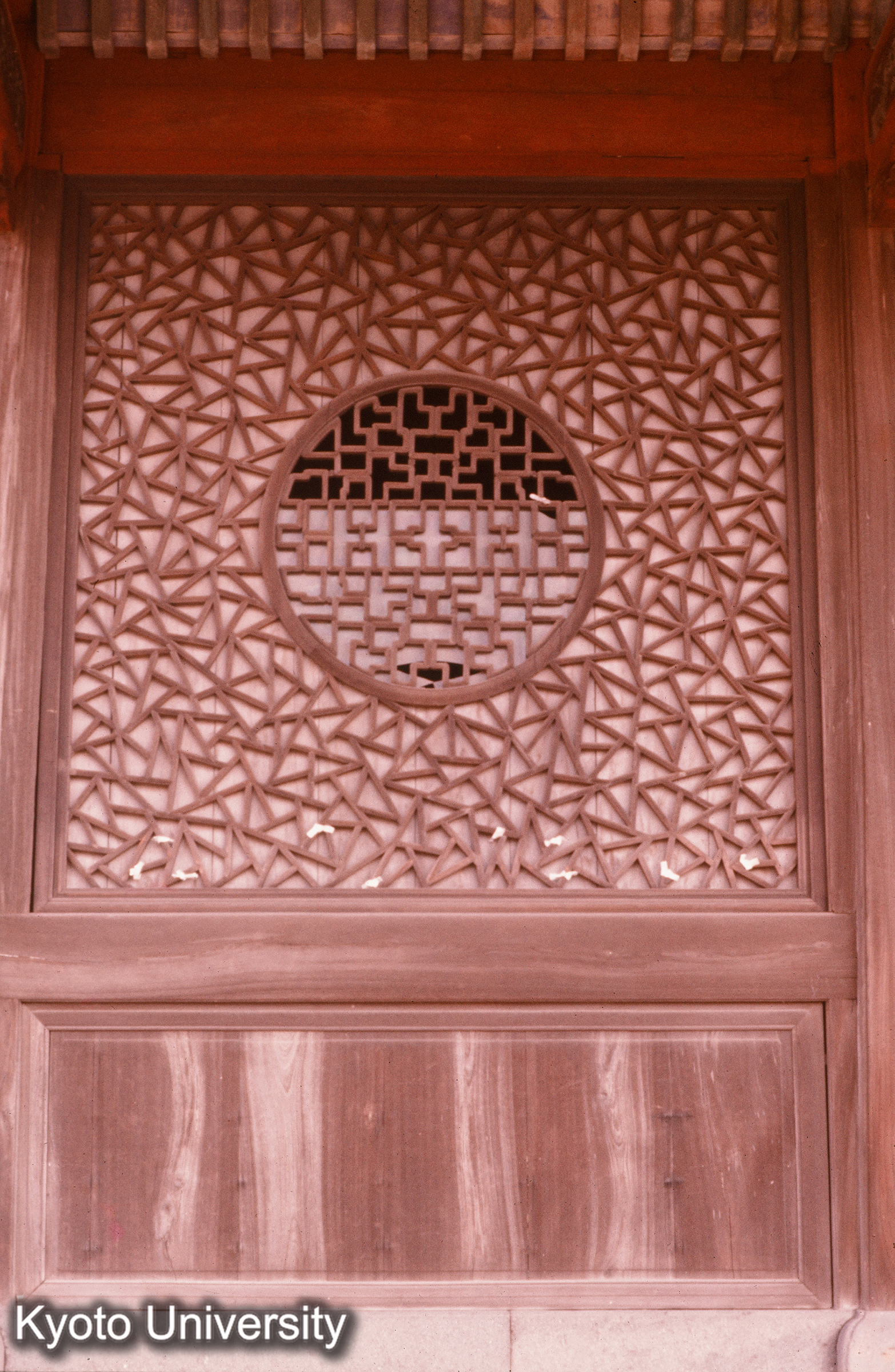 興福寺大雄宝殿 円窓・氷裂紋_〇 (1)