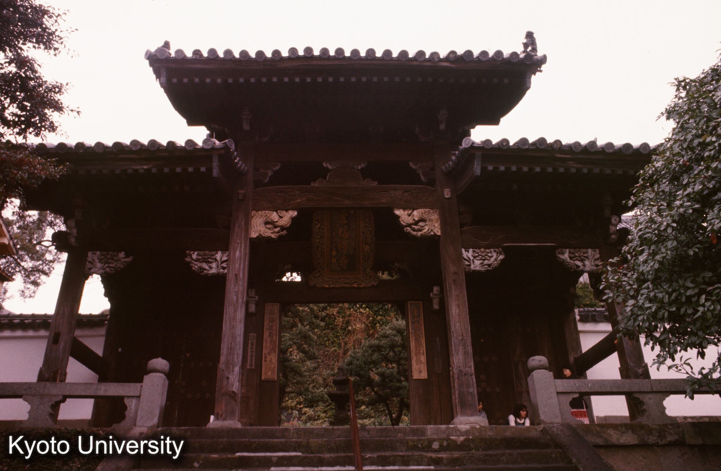 長崎 聖福寺山門 (1)