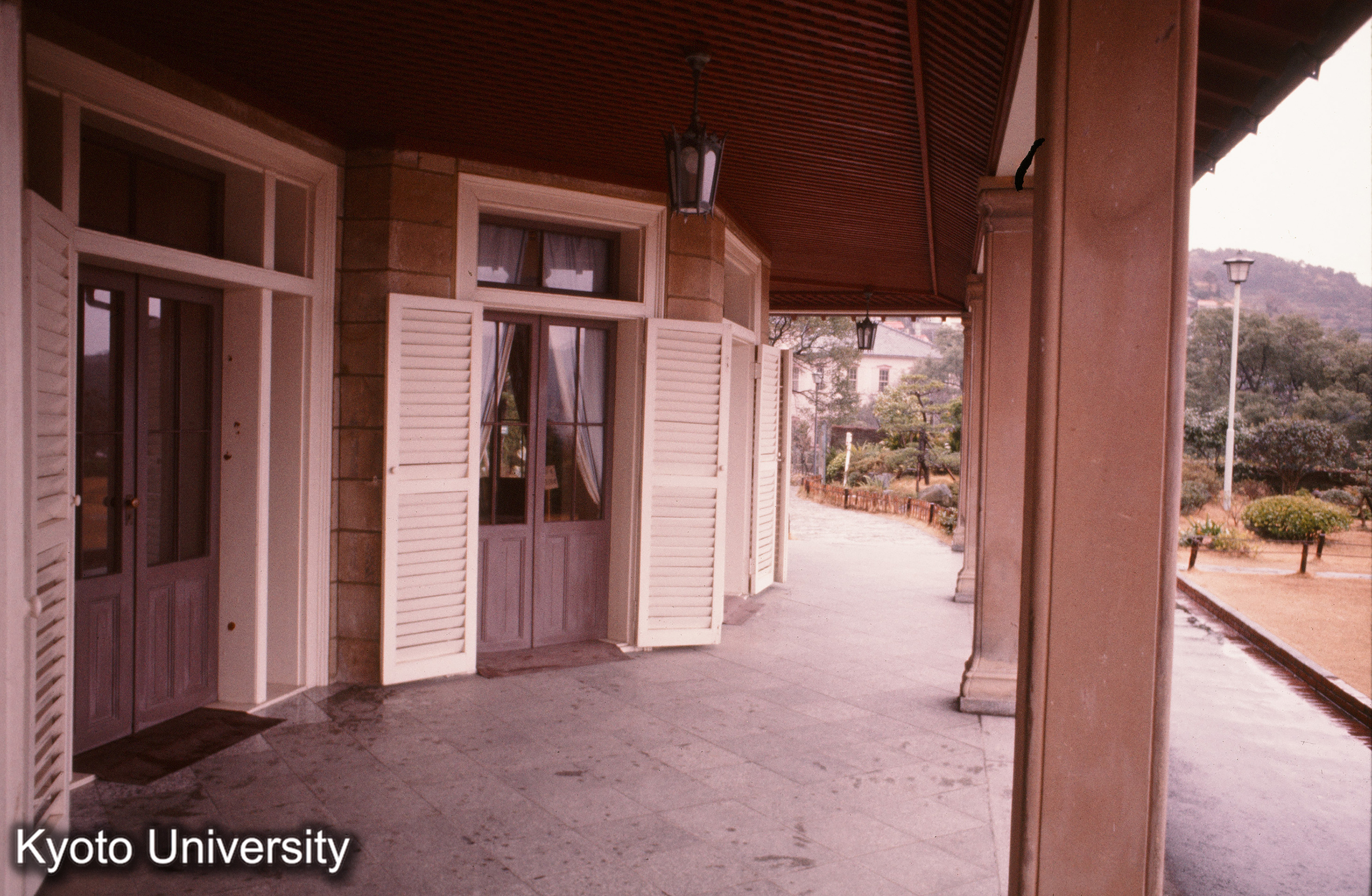 リンガー邸 テラス (1)