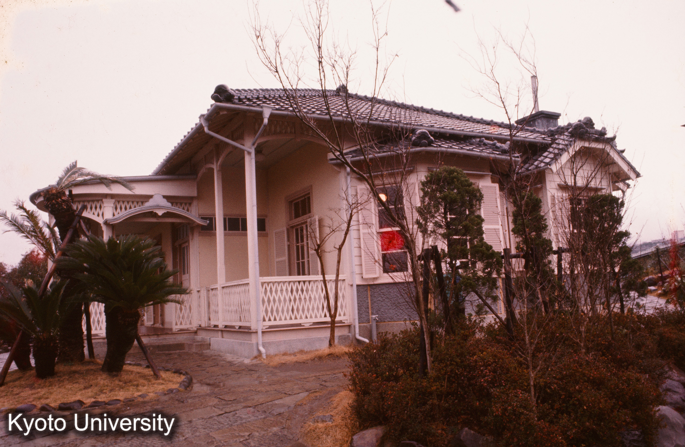 ［スライド］ (1)