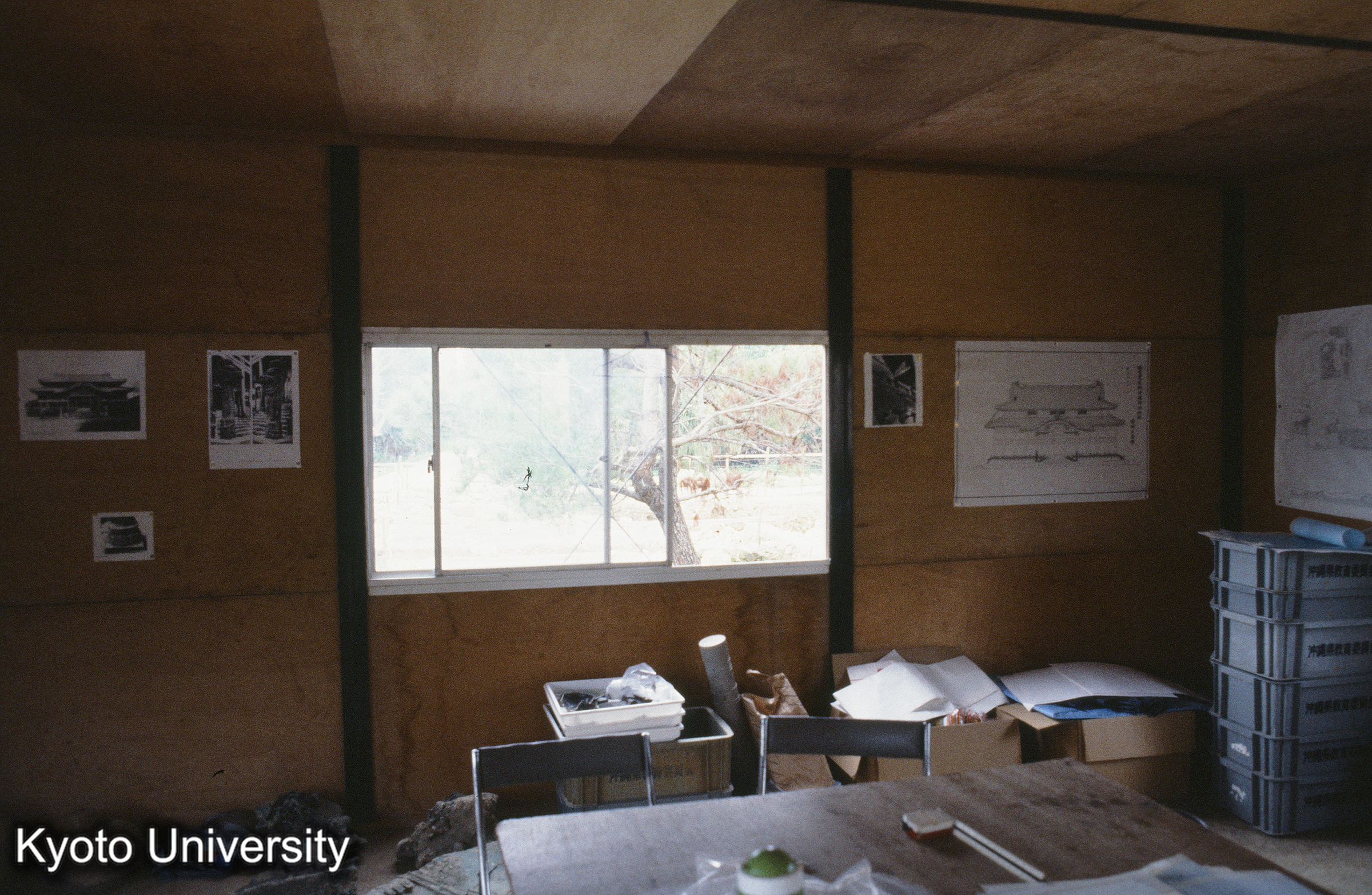 1_首里城正殿 発掘調査事務所 (1)