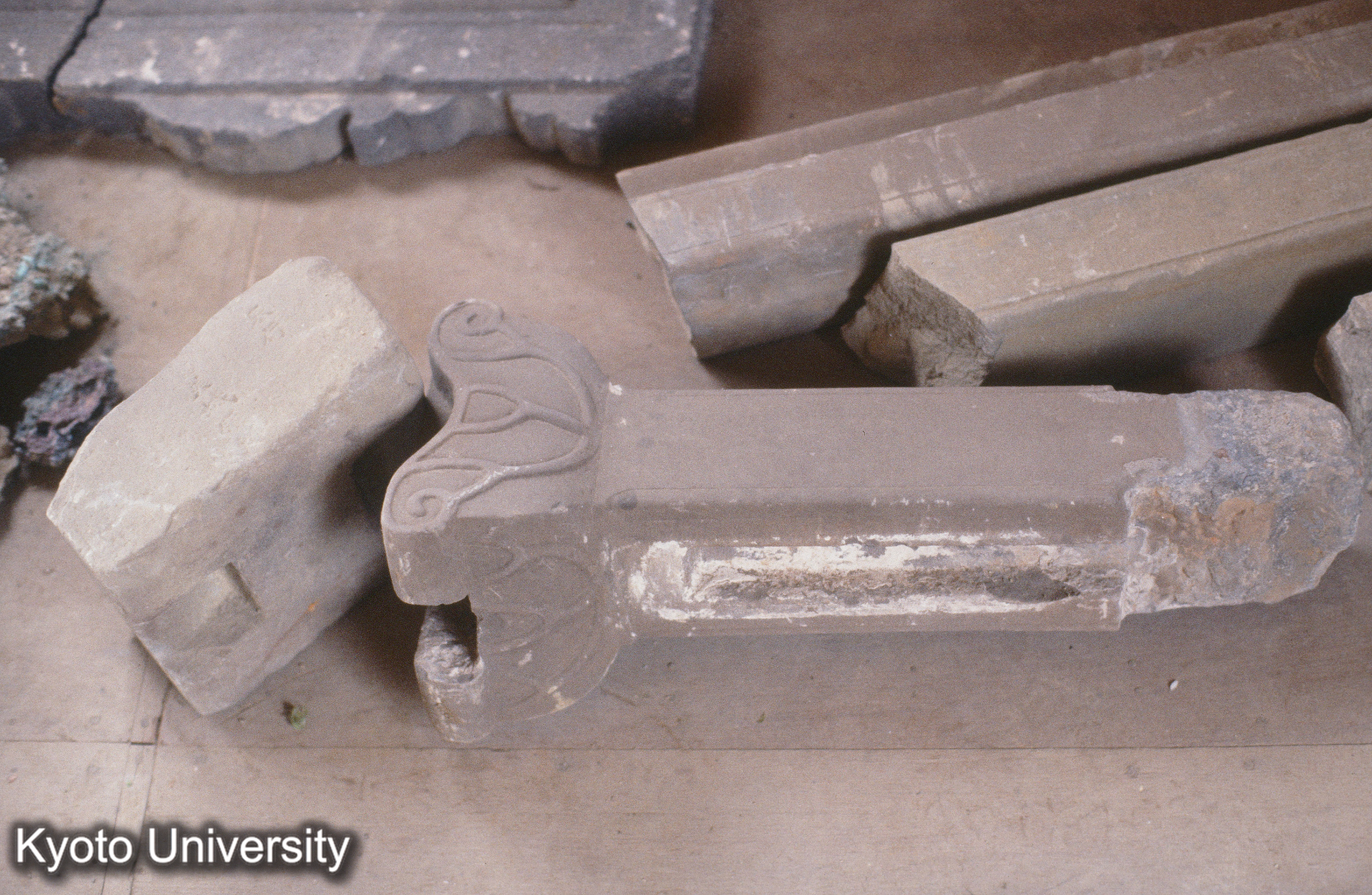 2_首里城正殿 石欄杆蜀柱 (1)