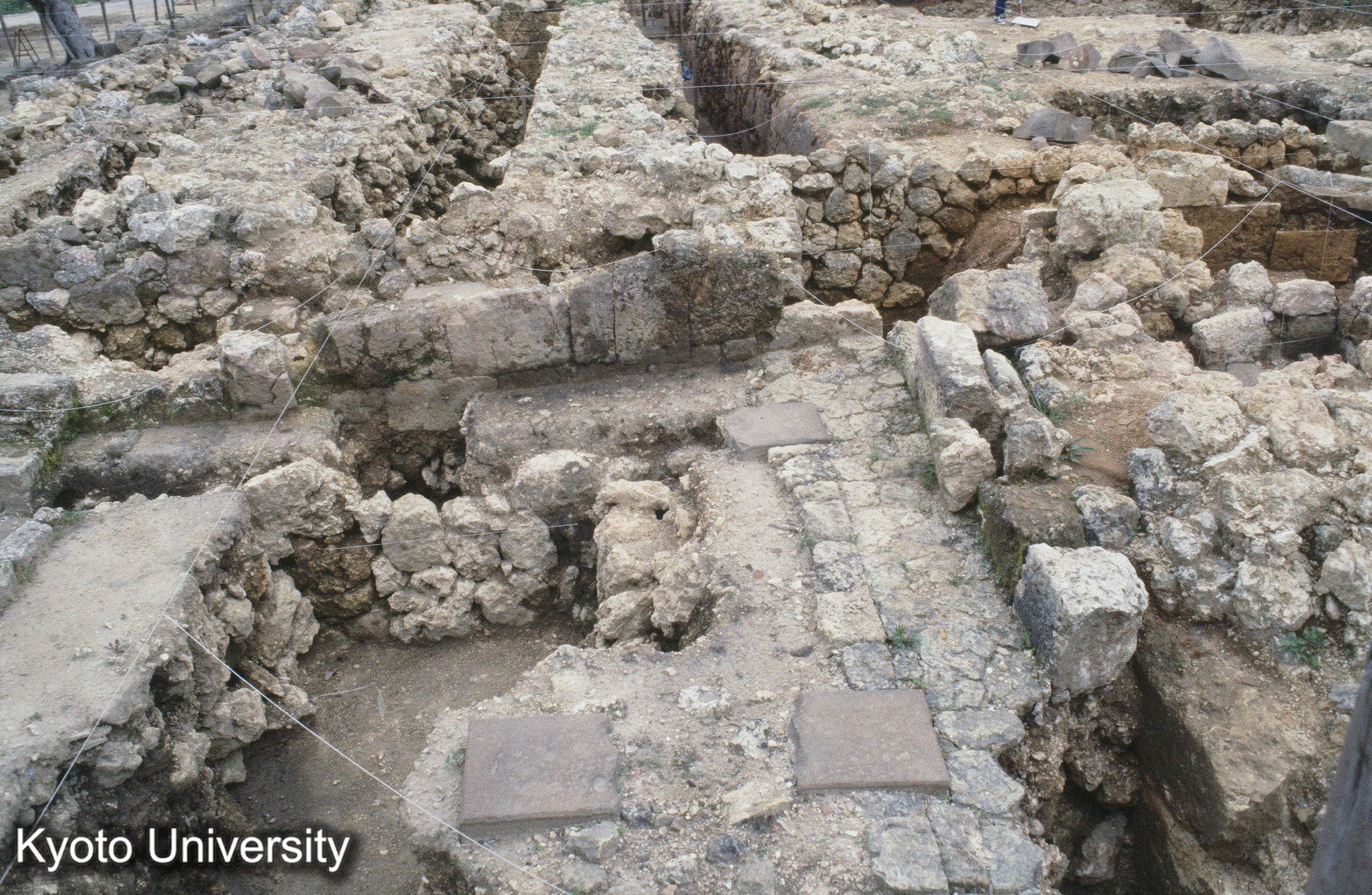 12_首里城正殿 石積み プール？ (1)