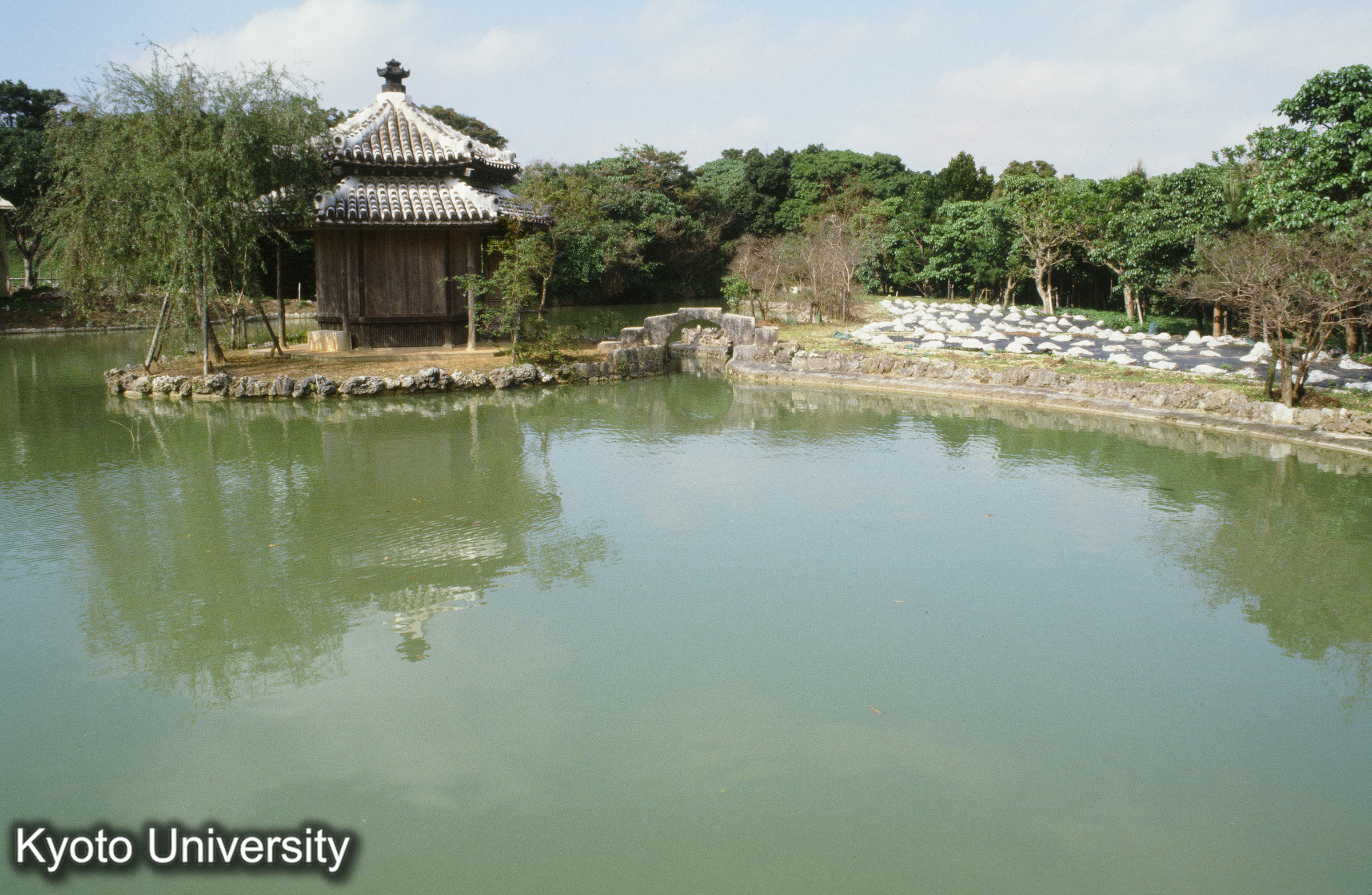 50_識名園 湖心亭？ (1)
