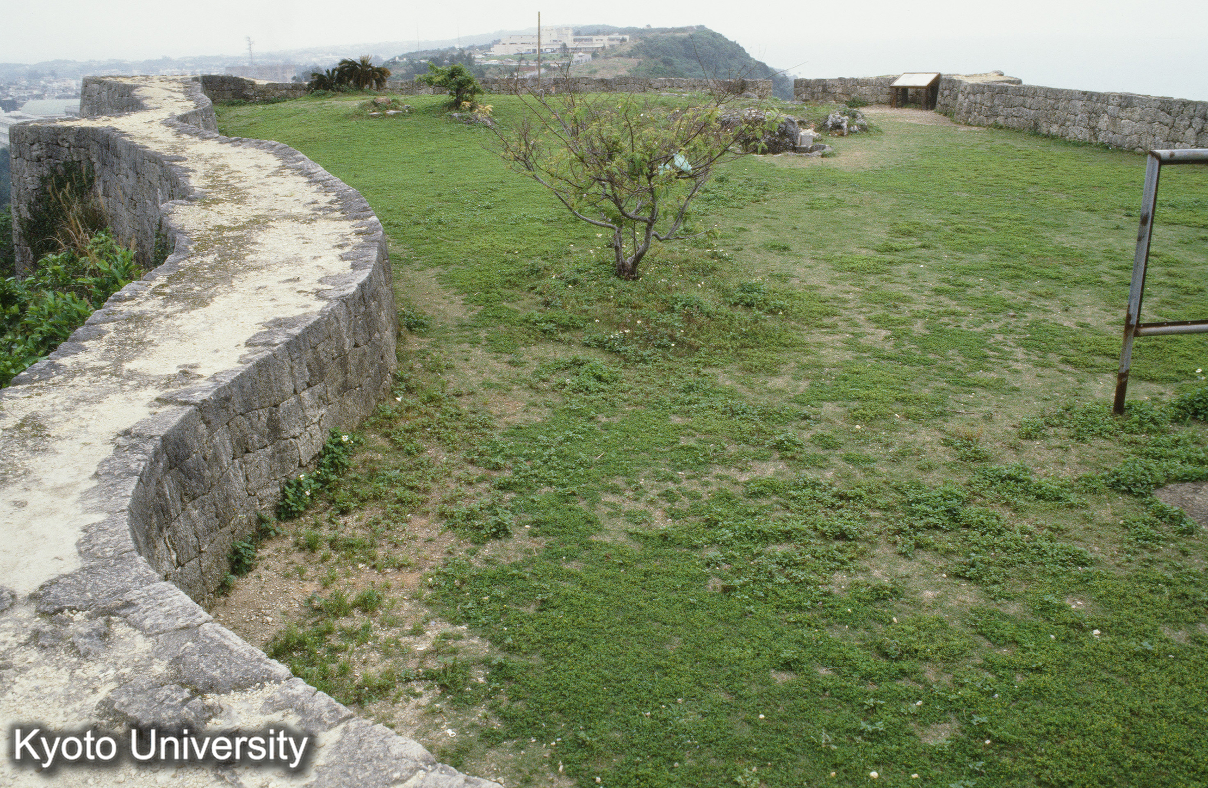 58_勝連城 本丸石墻 (1)