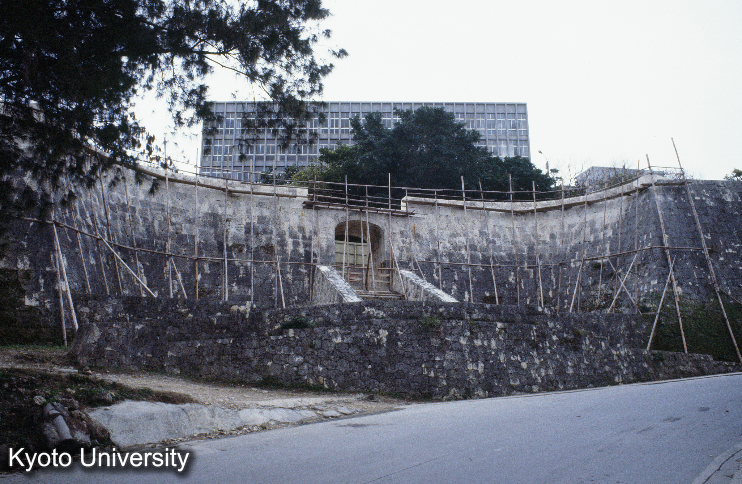 ［スライド］ (1)