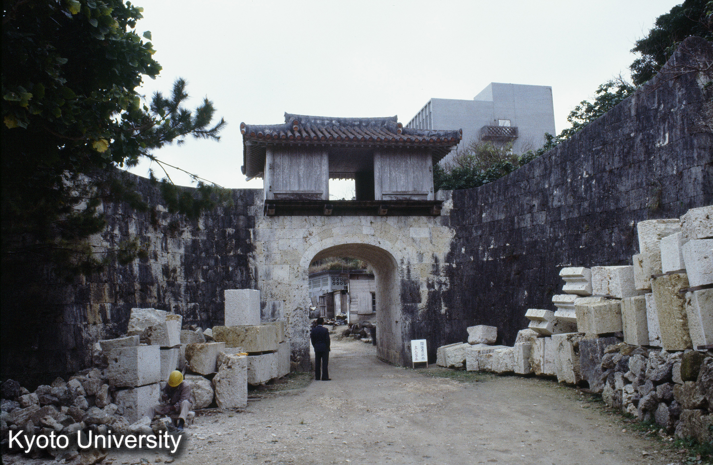 ［スライド］ (1)