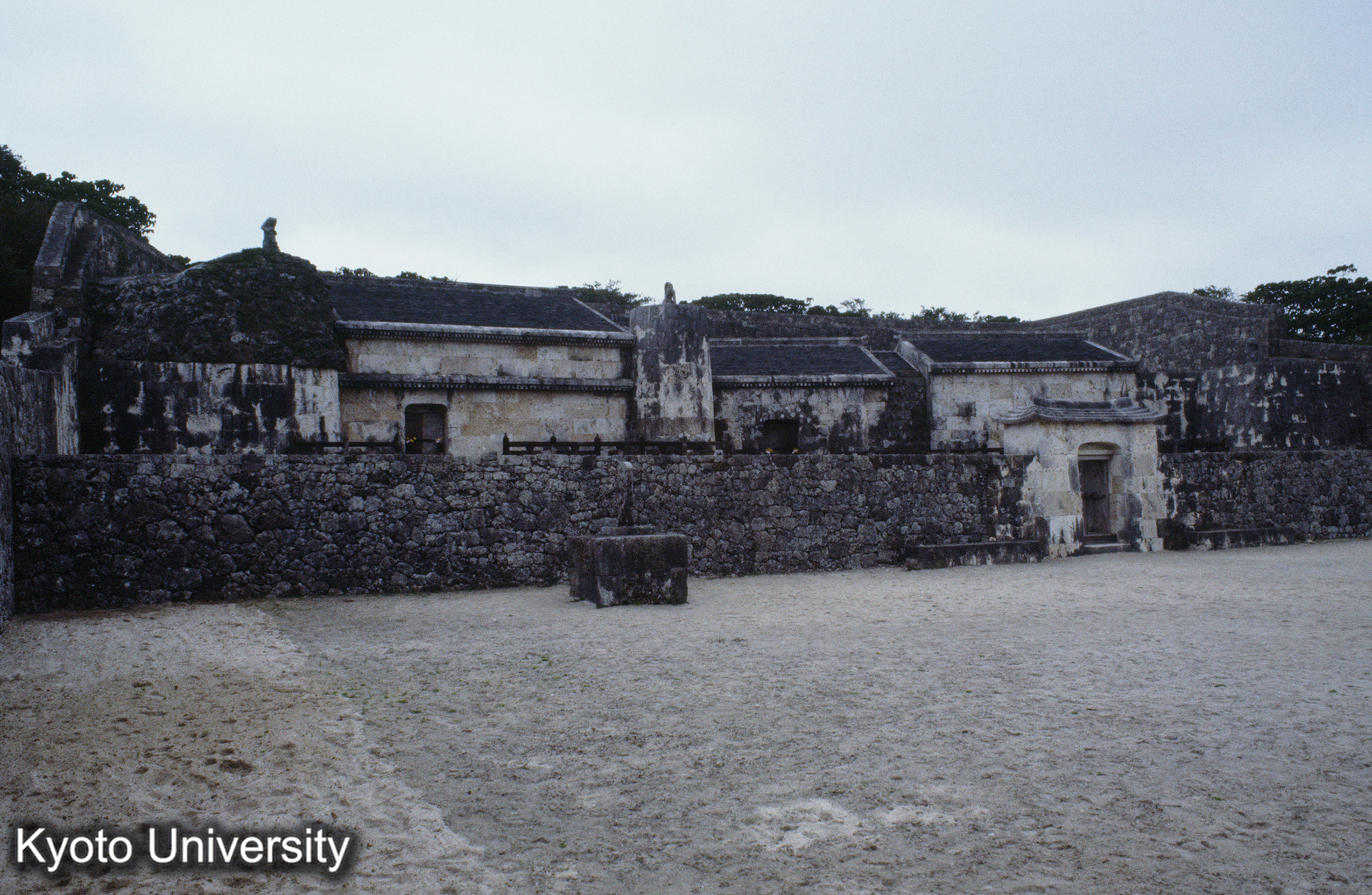 ［スライド］ (1)