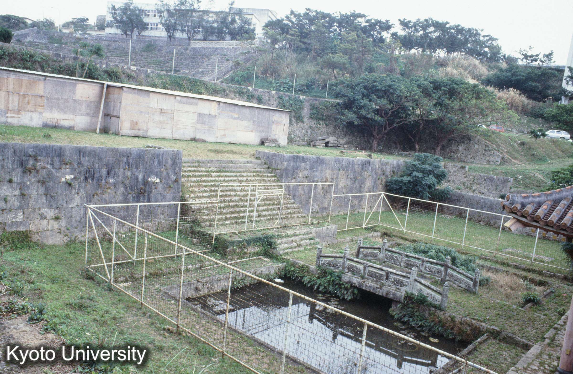 ［スライド］ (1)