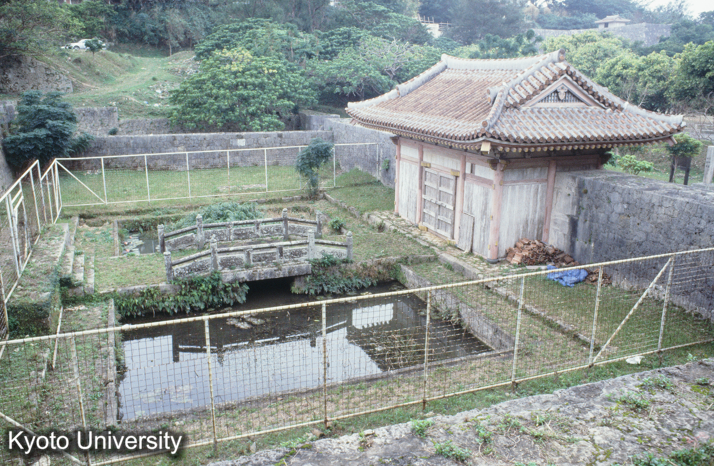 ［スライド］ (1)