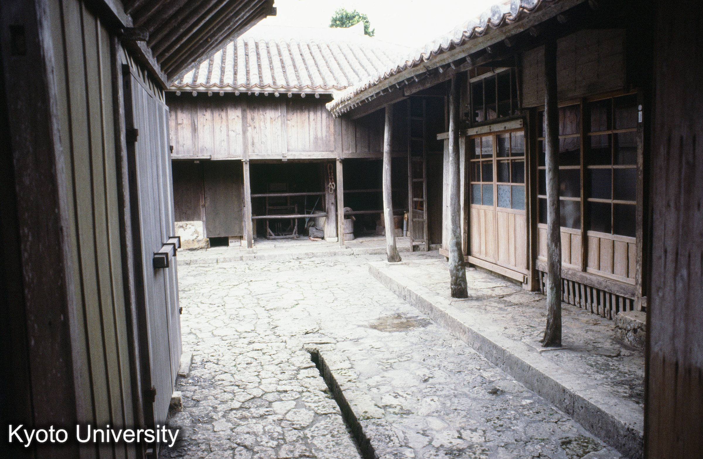 ［スライド］ (1)