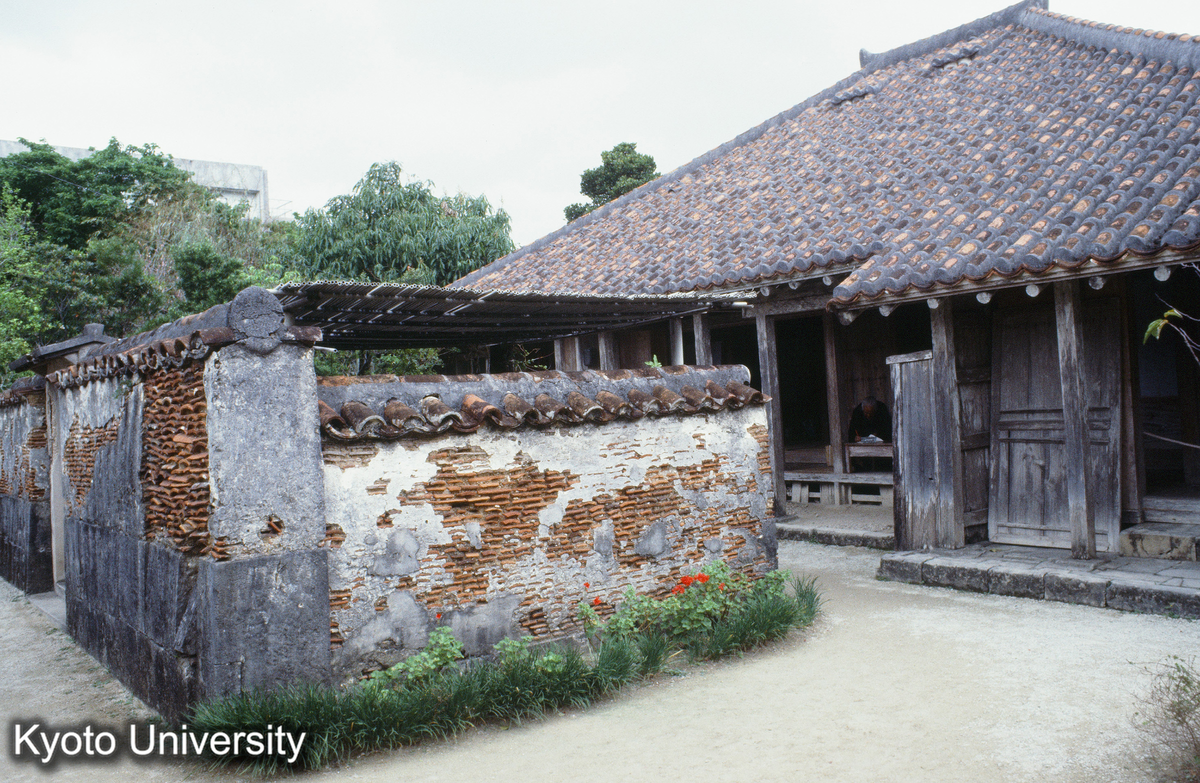 ［スライド］ (1)