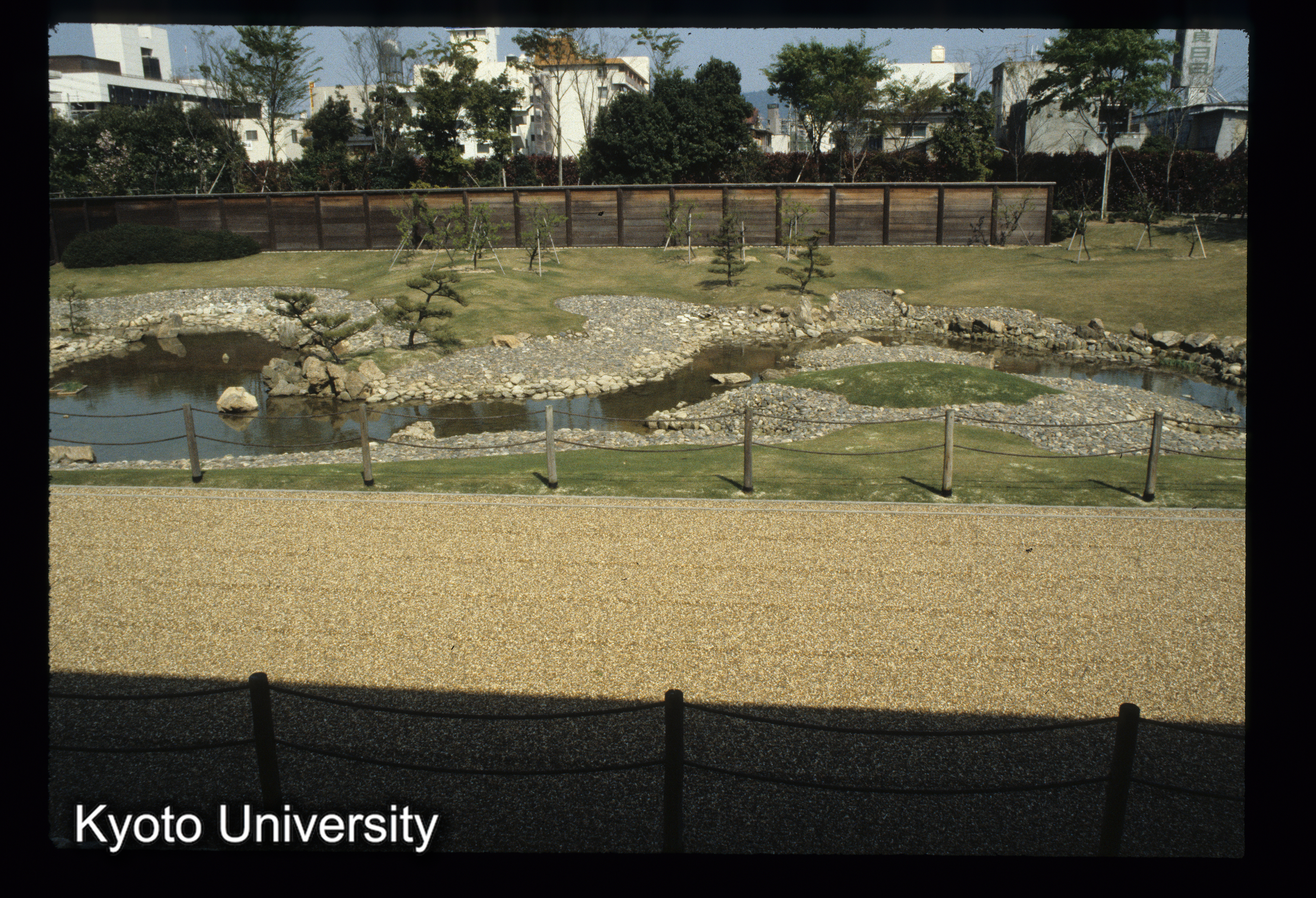 ［スライド］ (1)