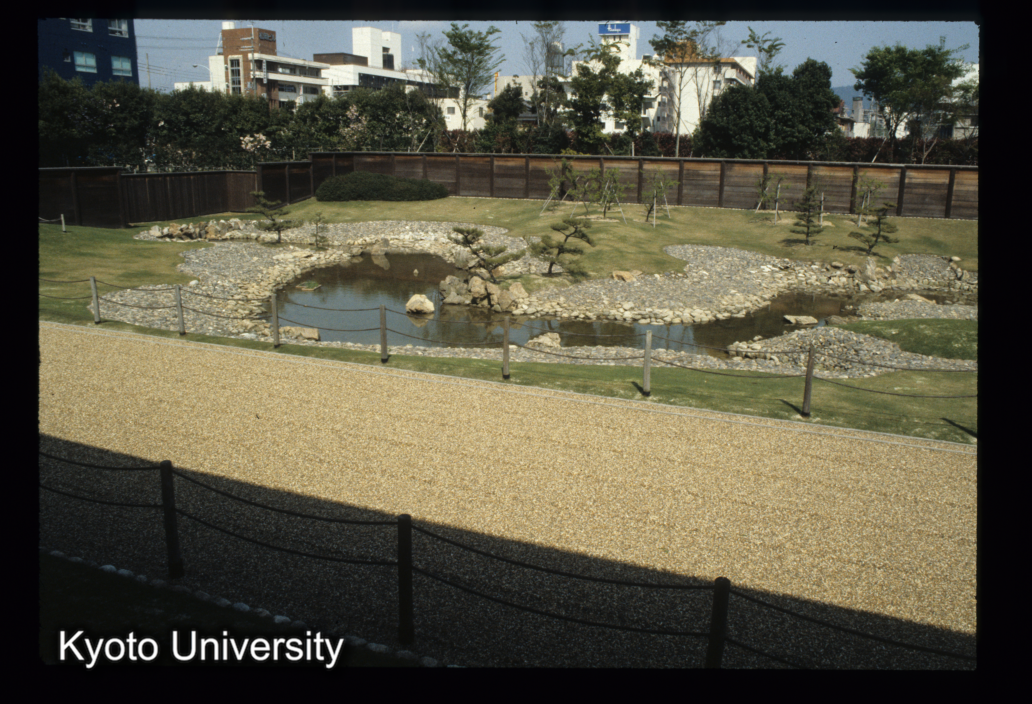 ［スライド］ (1)