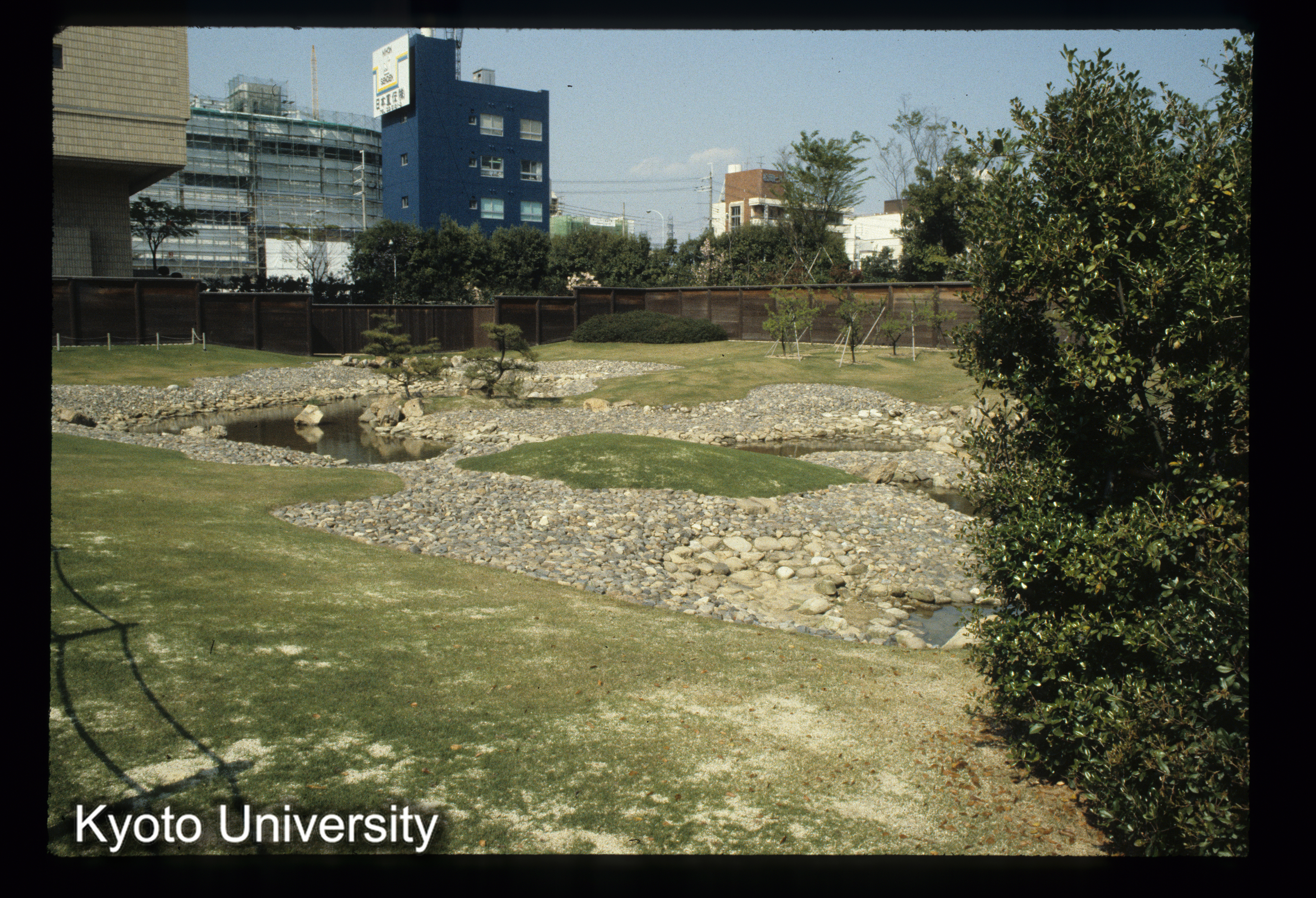 ［スライド］ (1)