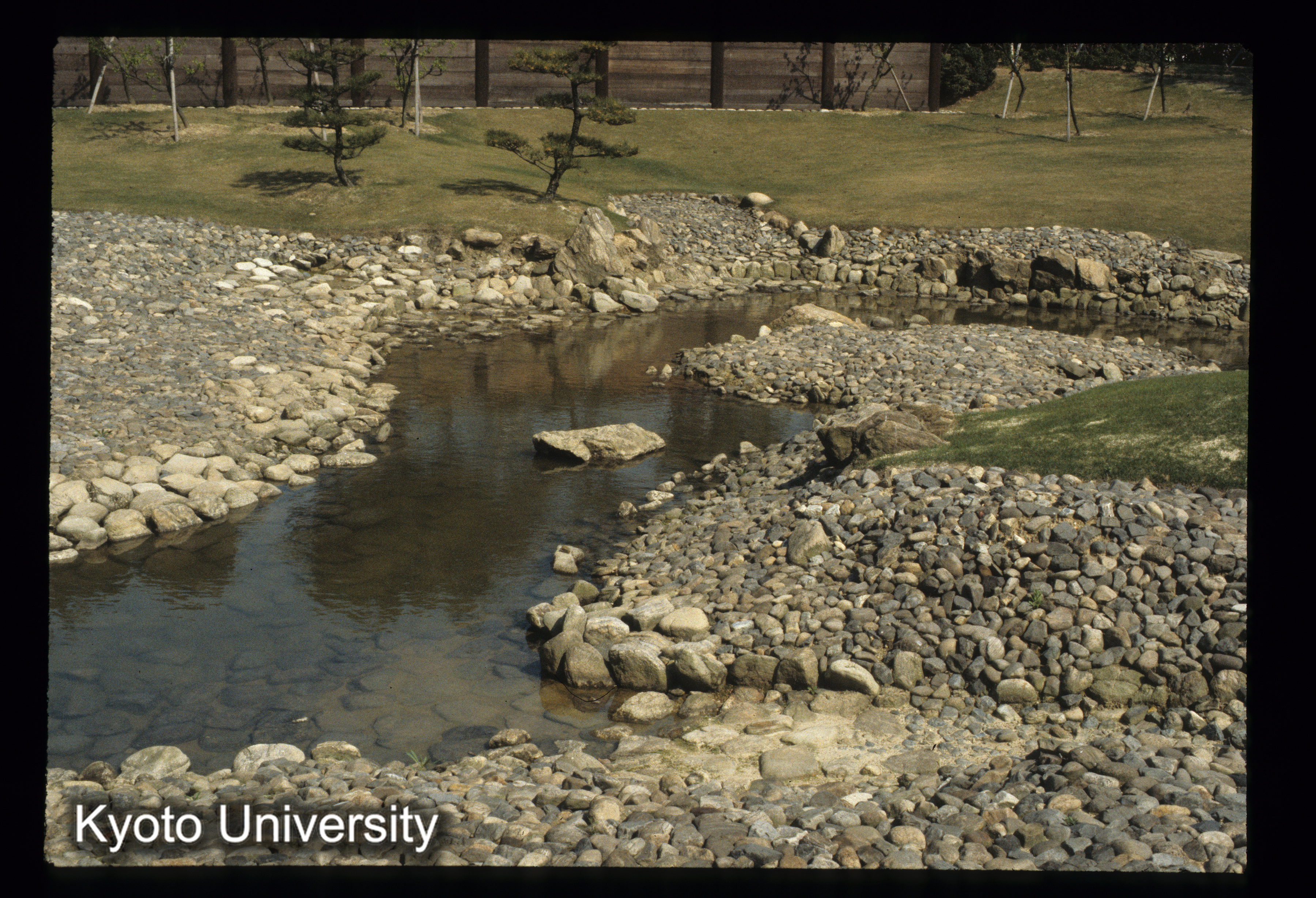 ［スライド］ (1)