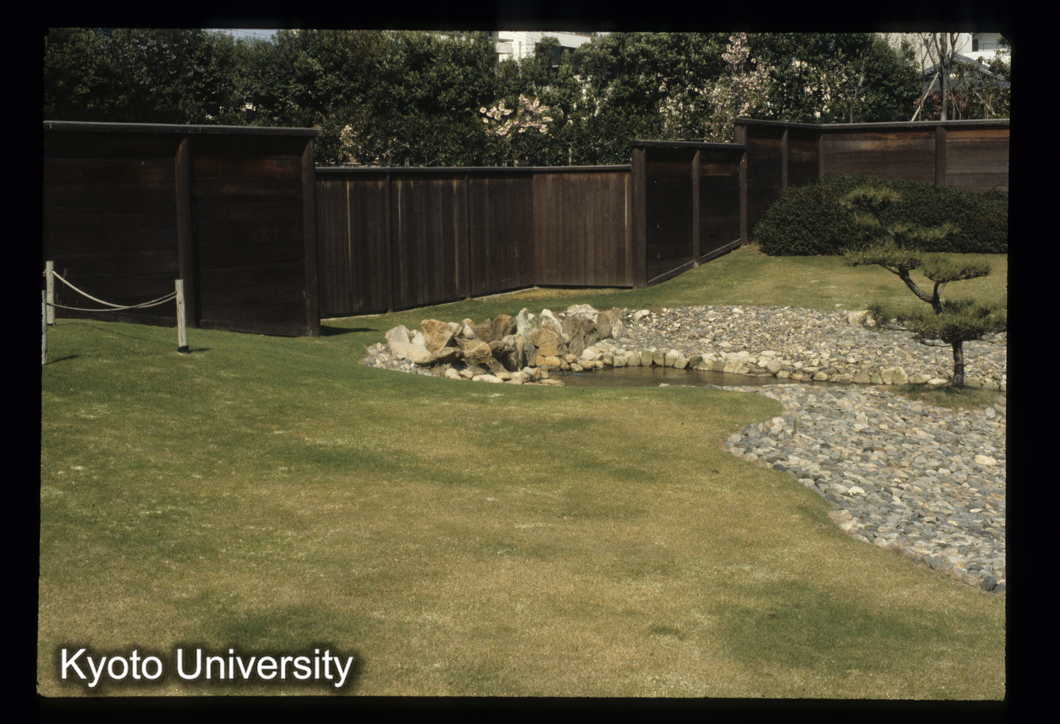 ［スライド］ (1)