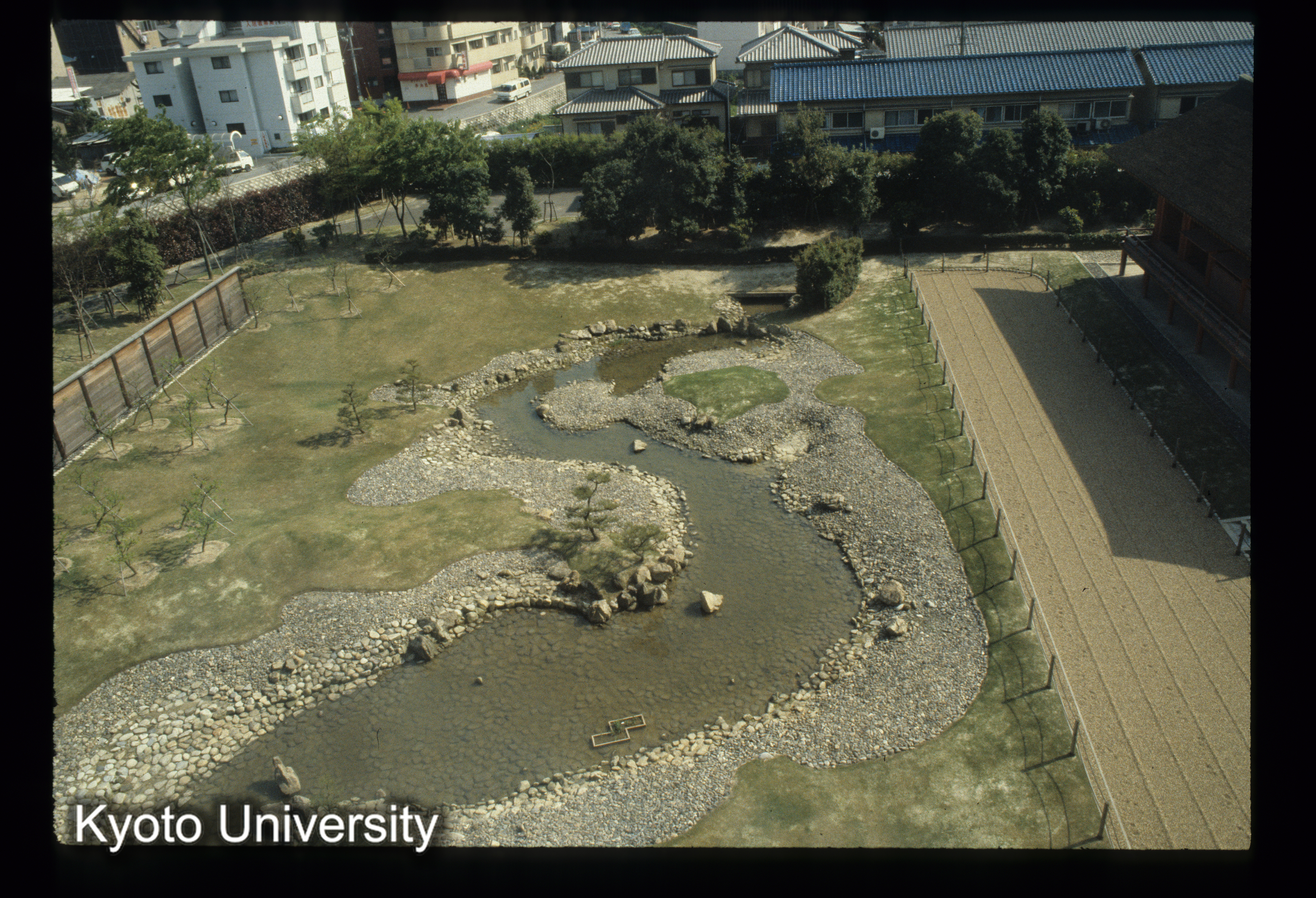 ［スライド］ (1)