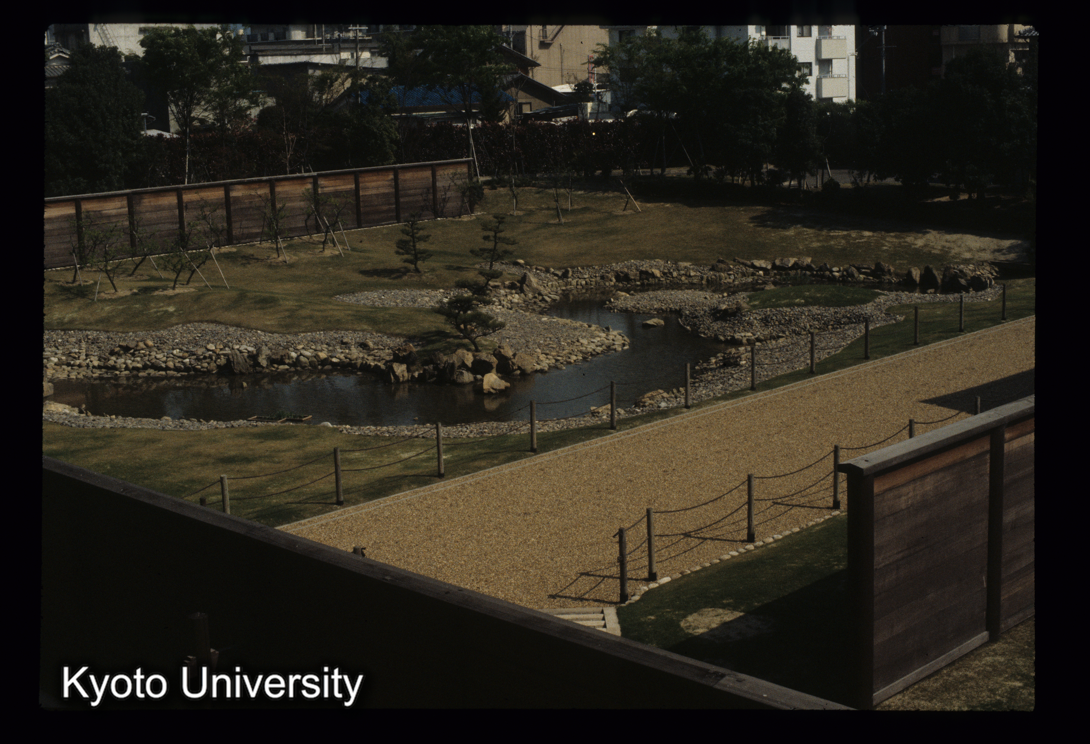 ［スライド］ (1)