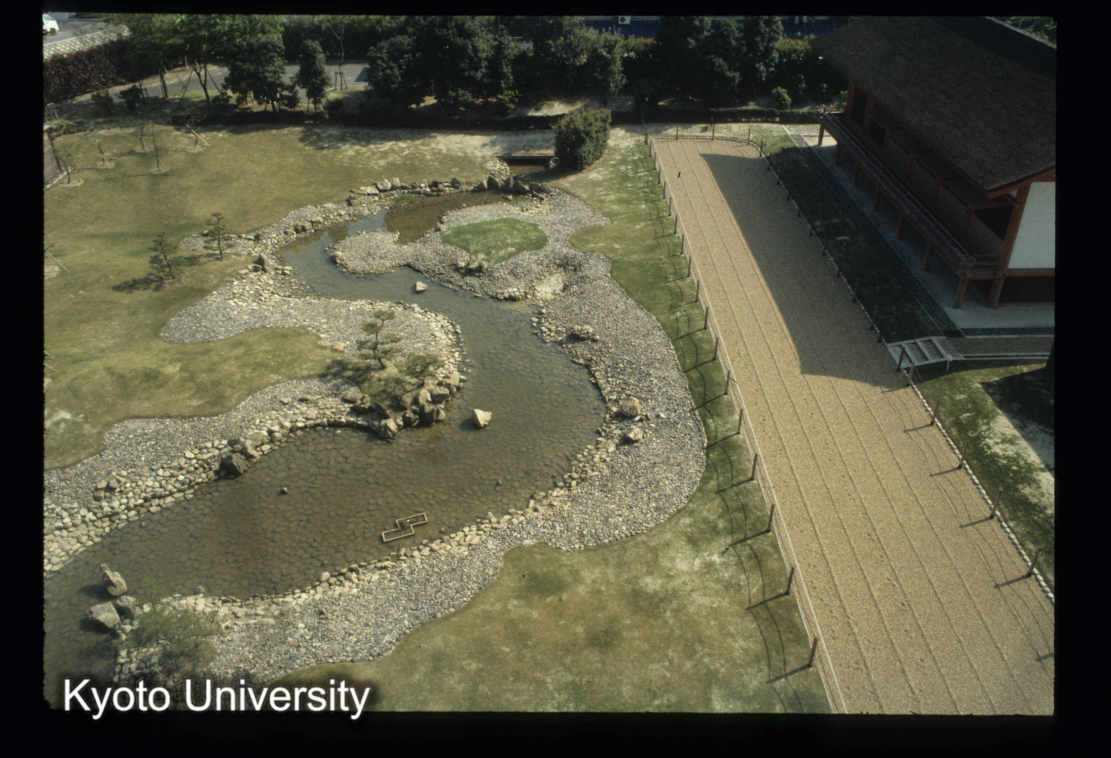 ［スライド］ (1)