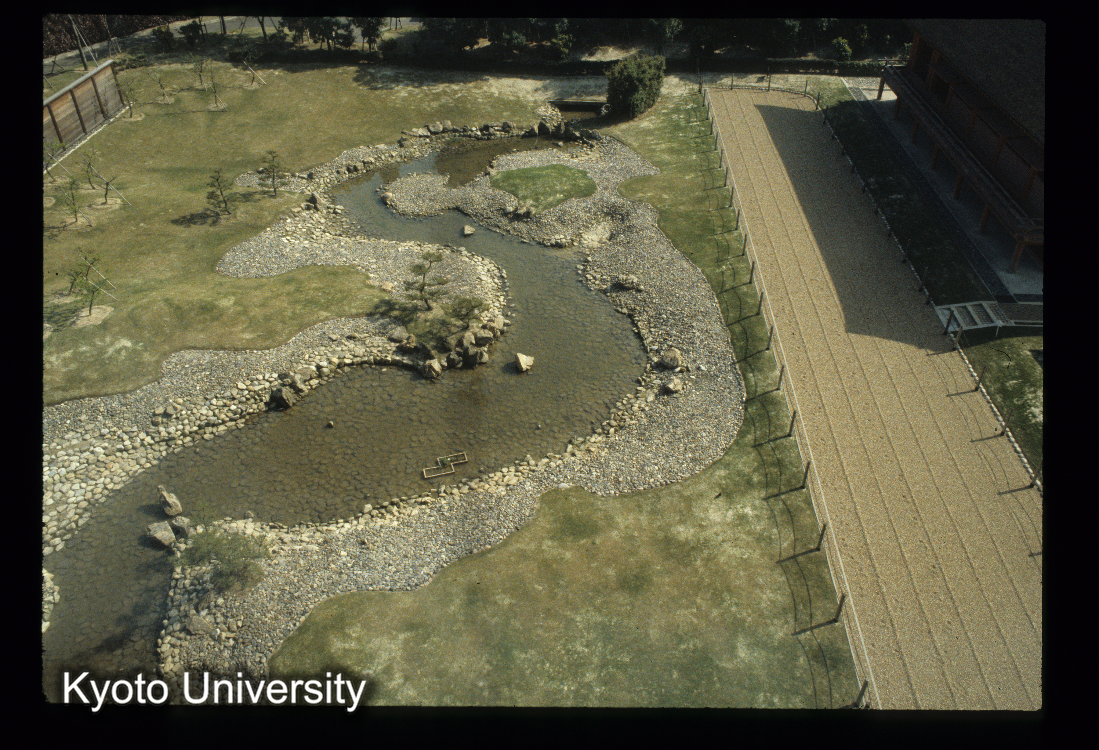 ［スライド］ (1)