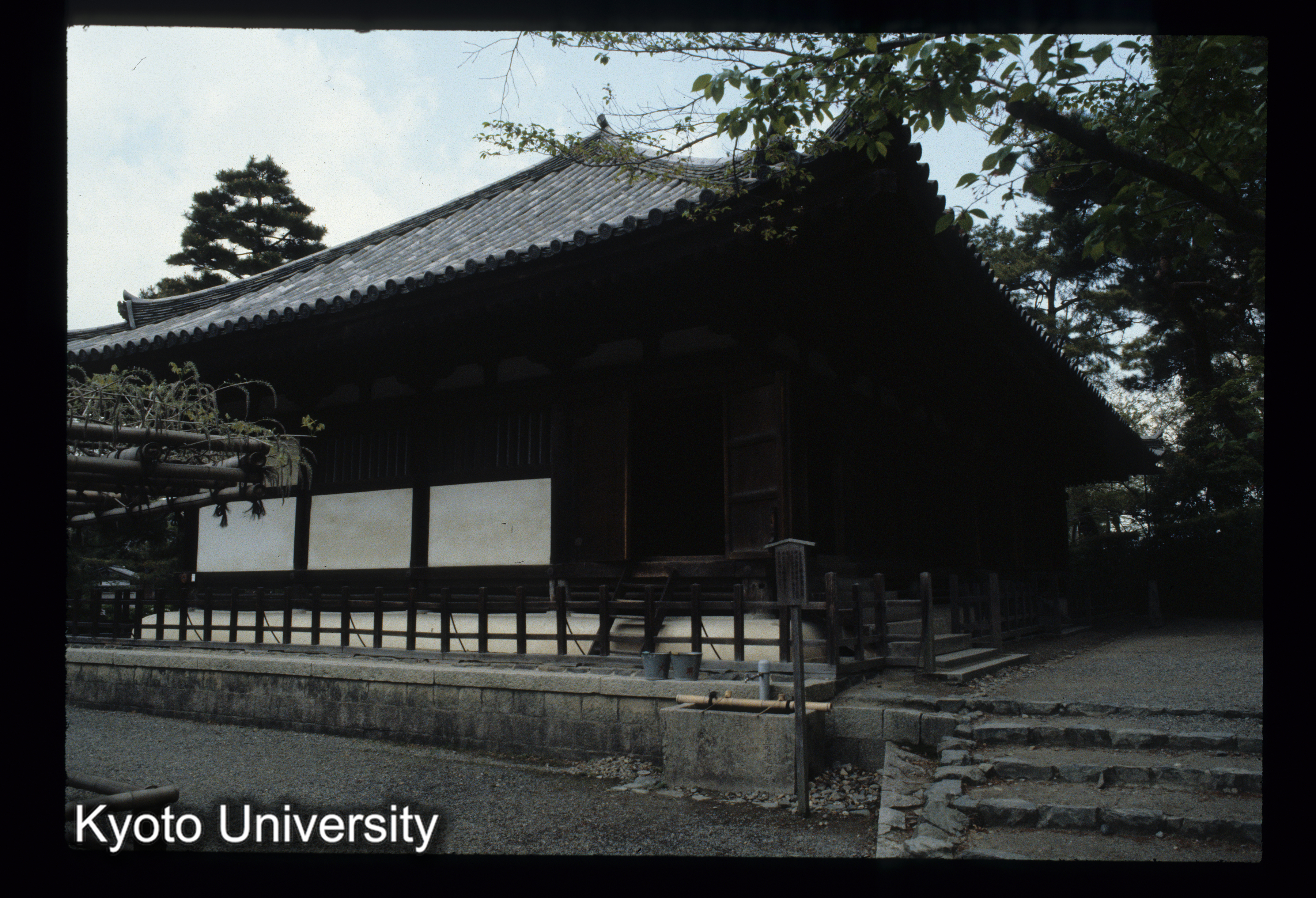 ［スライド］ (1)