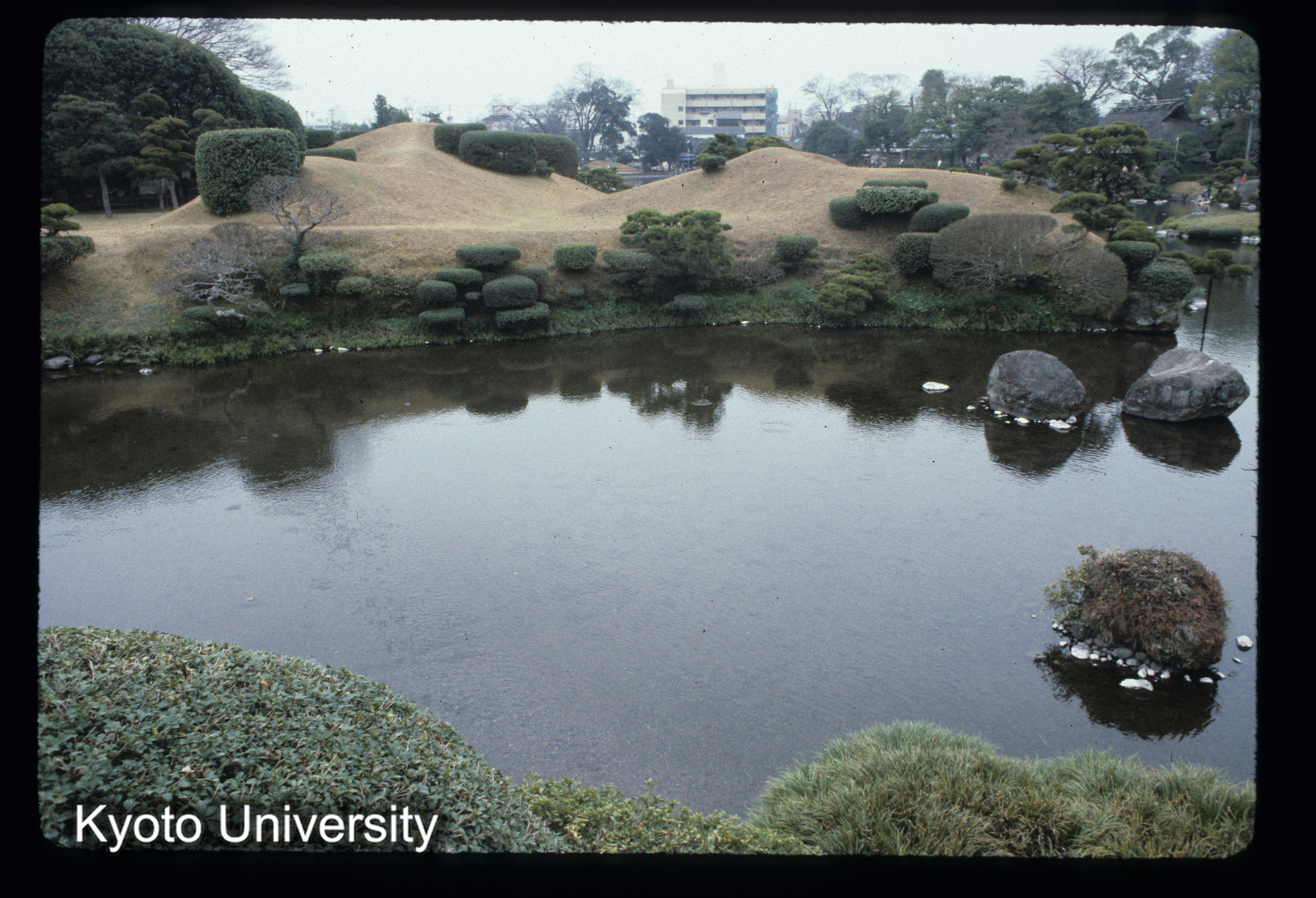 ［スライド］ (1)