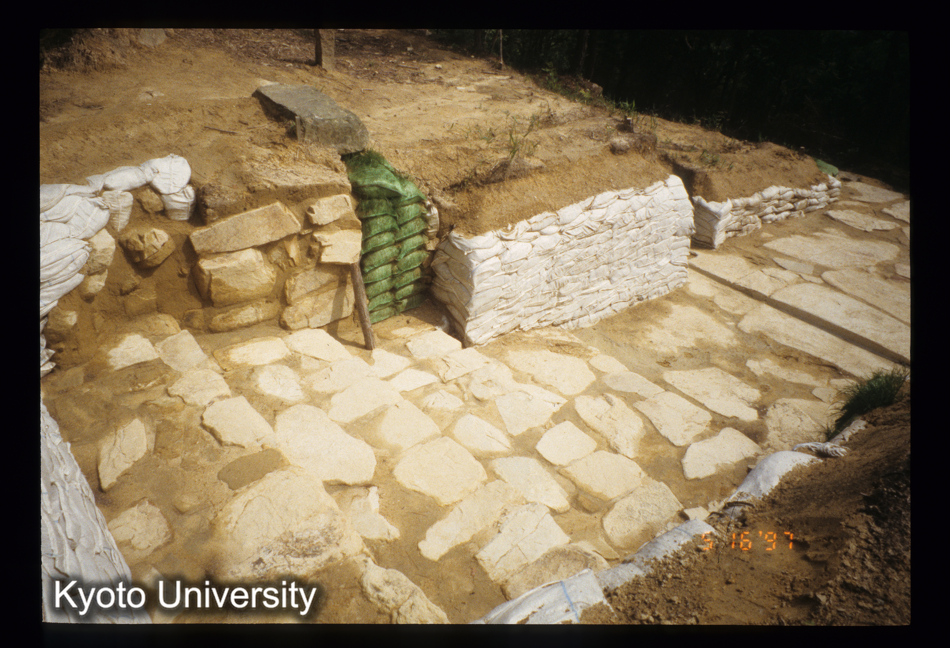 ［スライド］ (1)