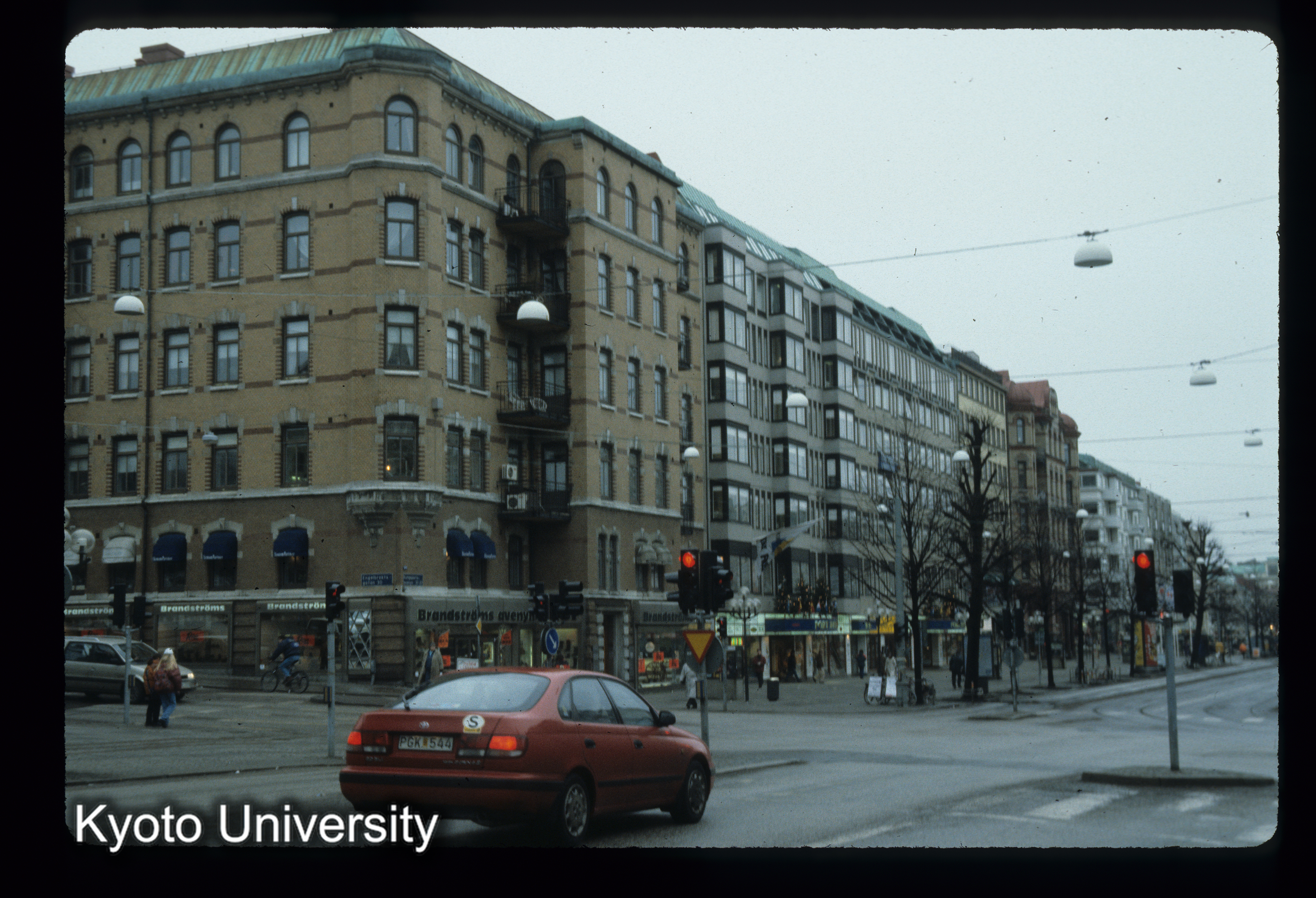 ［スライド］ (1)