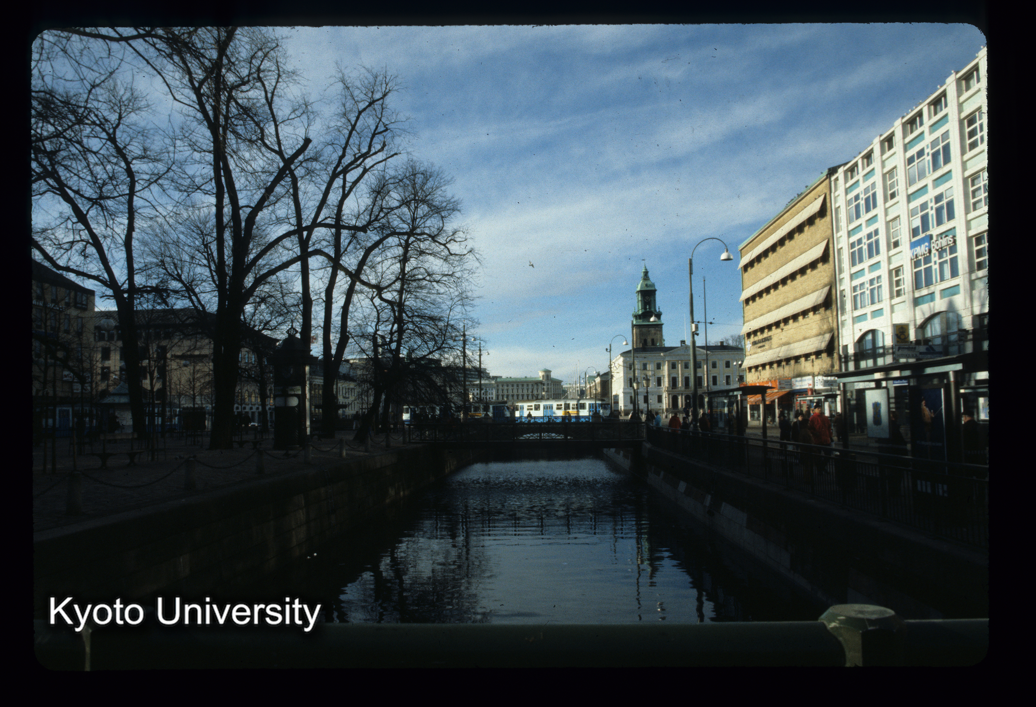 ［スライド］ (1)