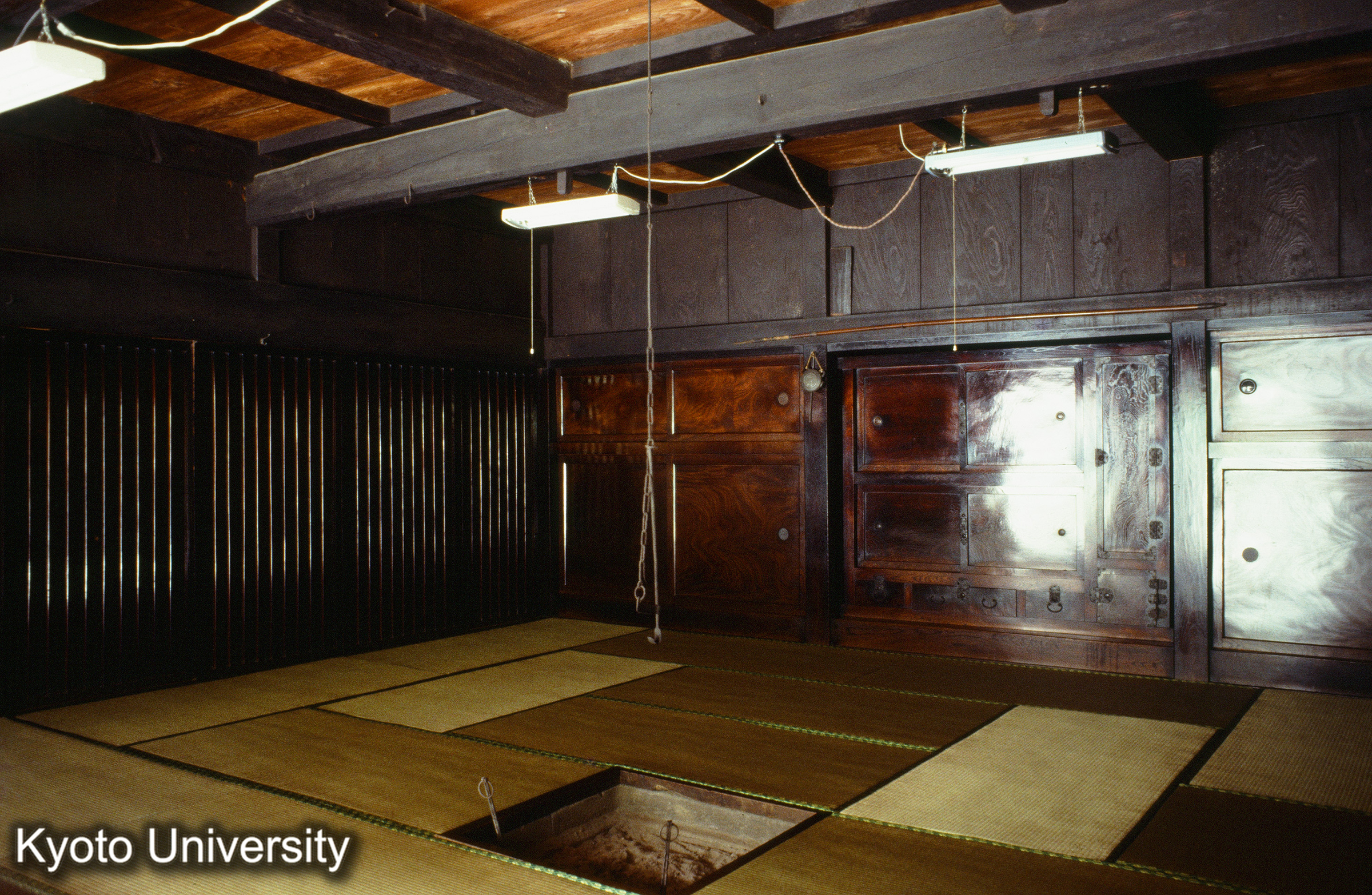 ［スライド］ (1)