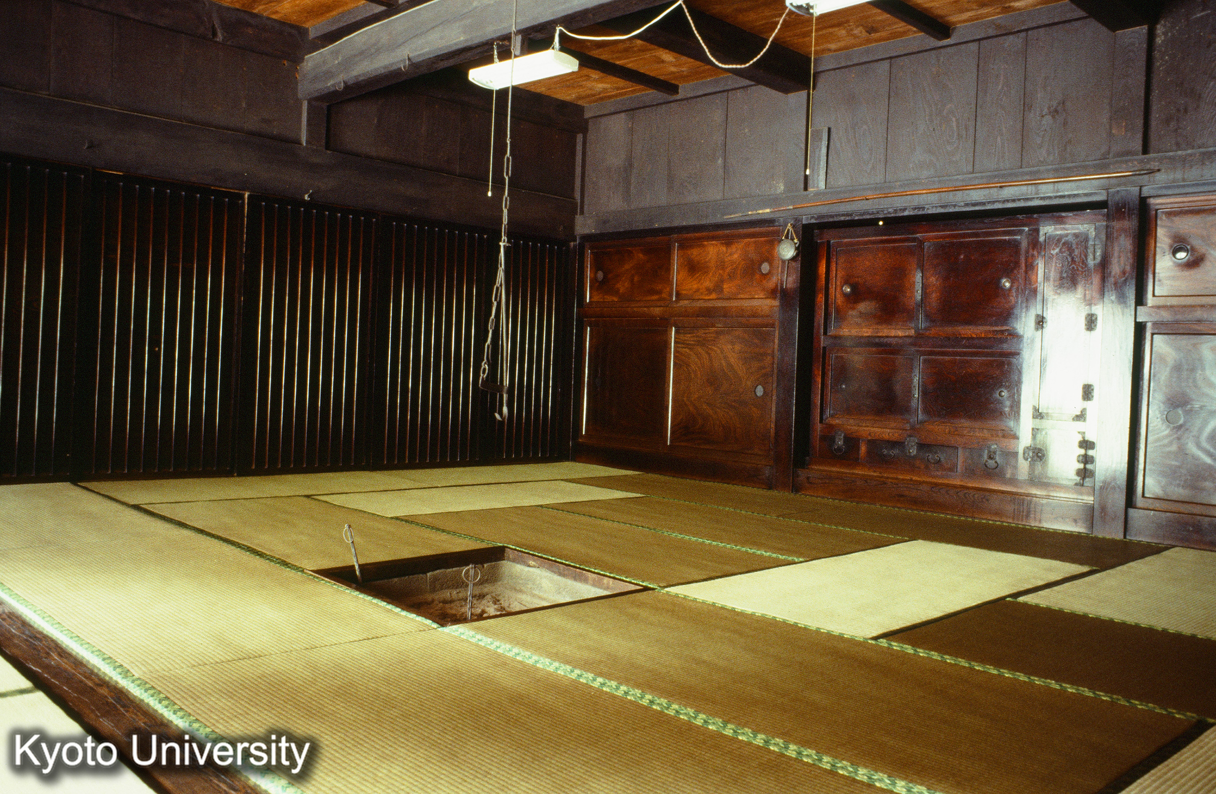 ［スライド］ (1)