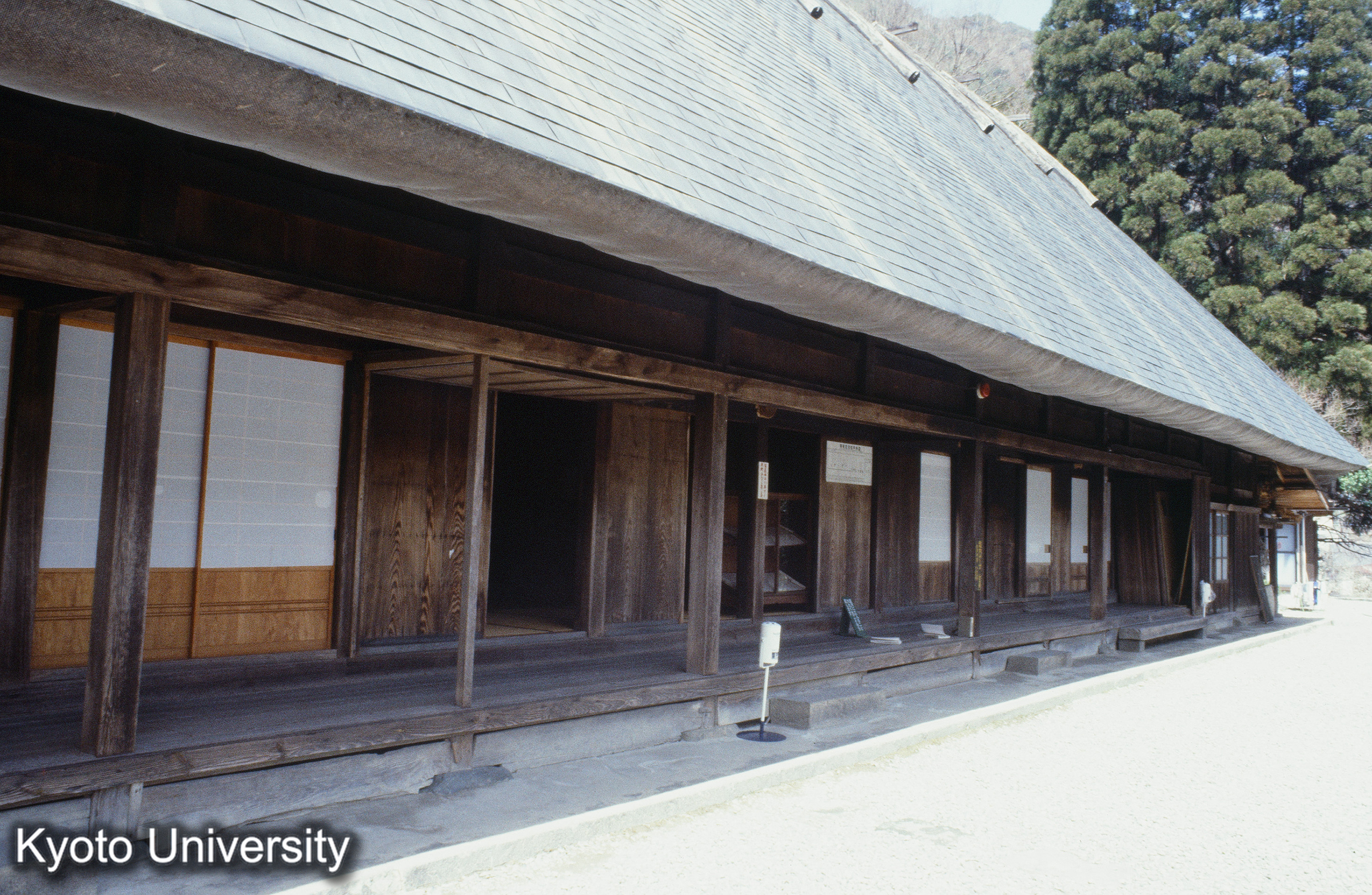 ［スライド］ (1)