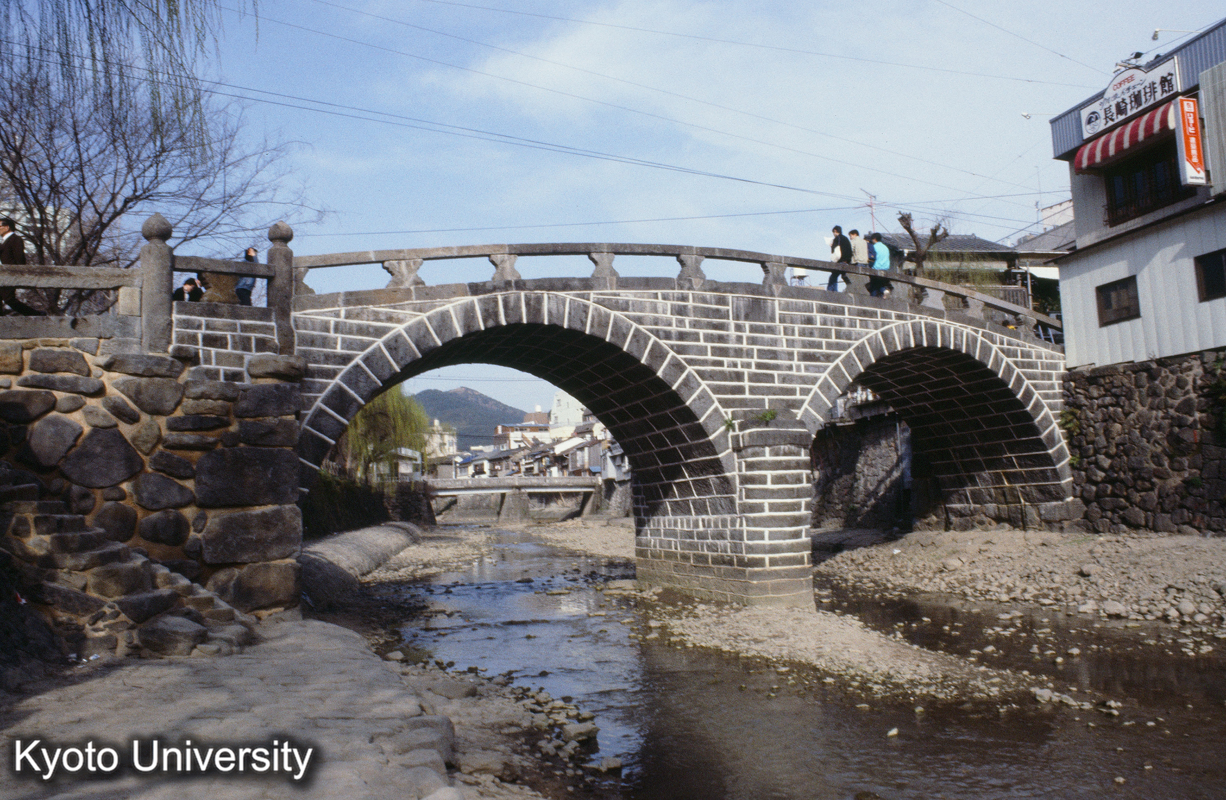 ［スライド］ (1)