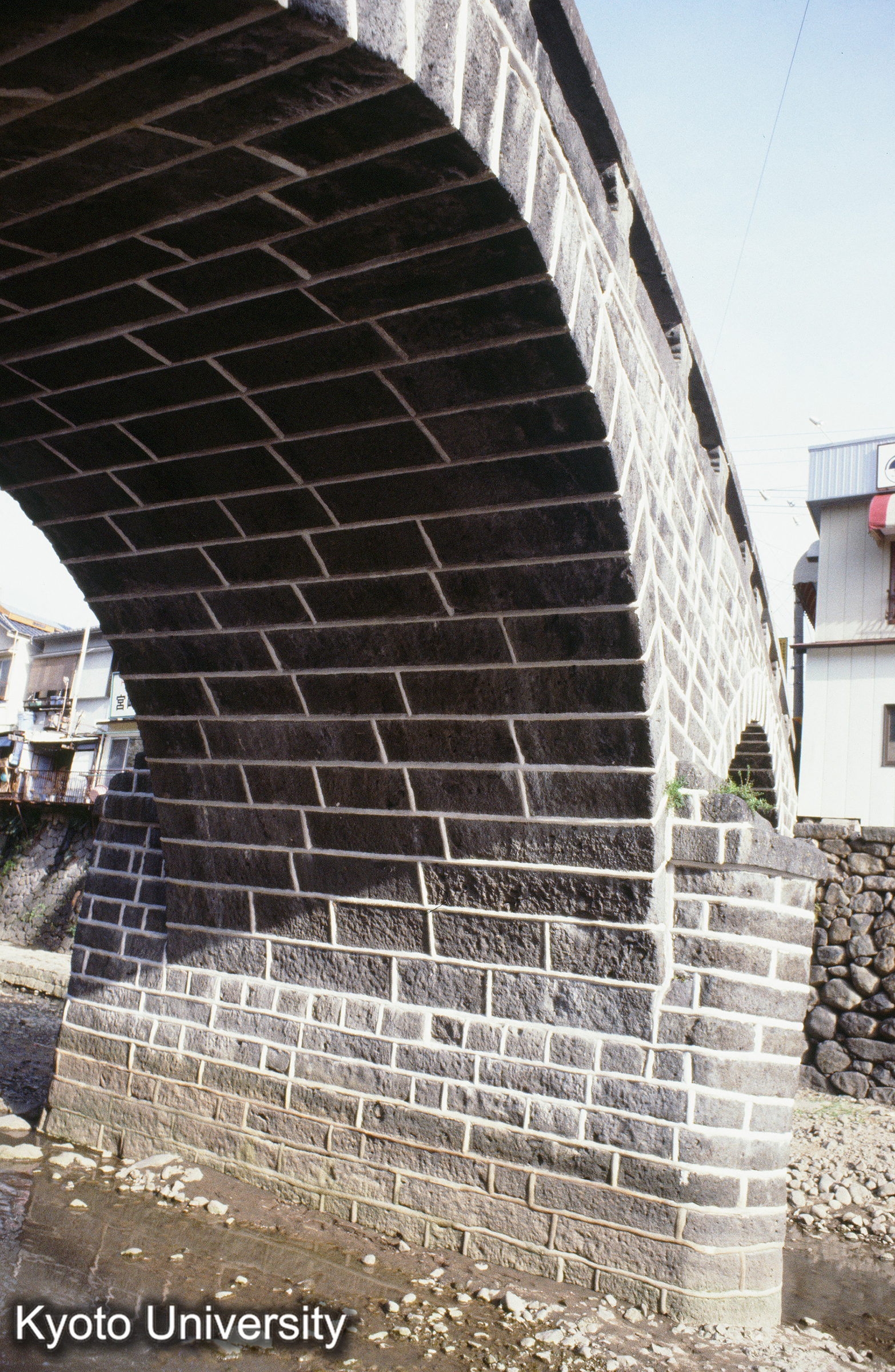 ［スライド］ (1)