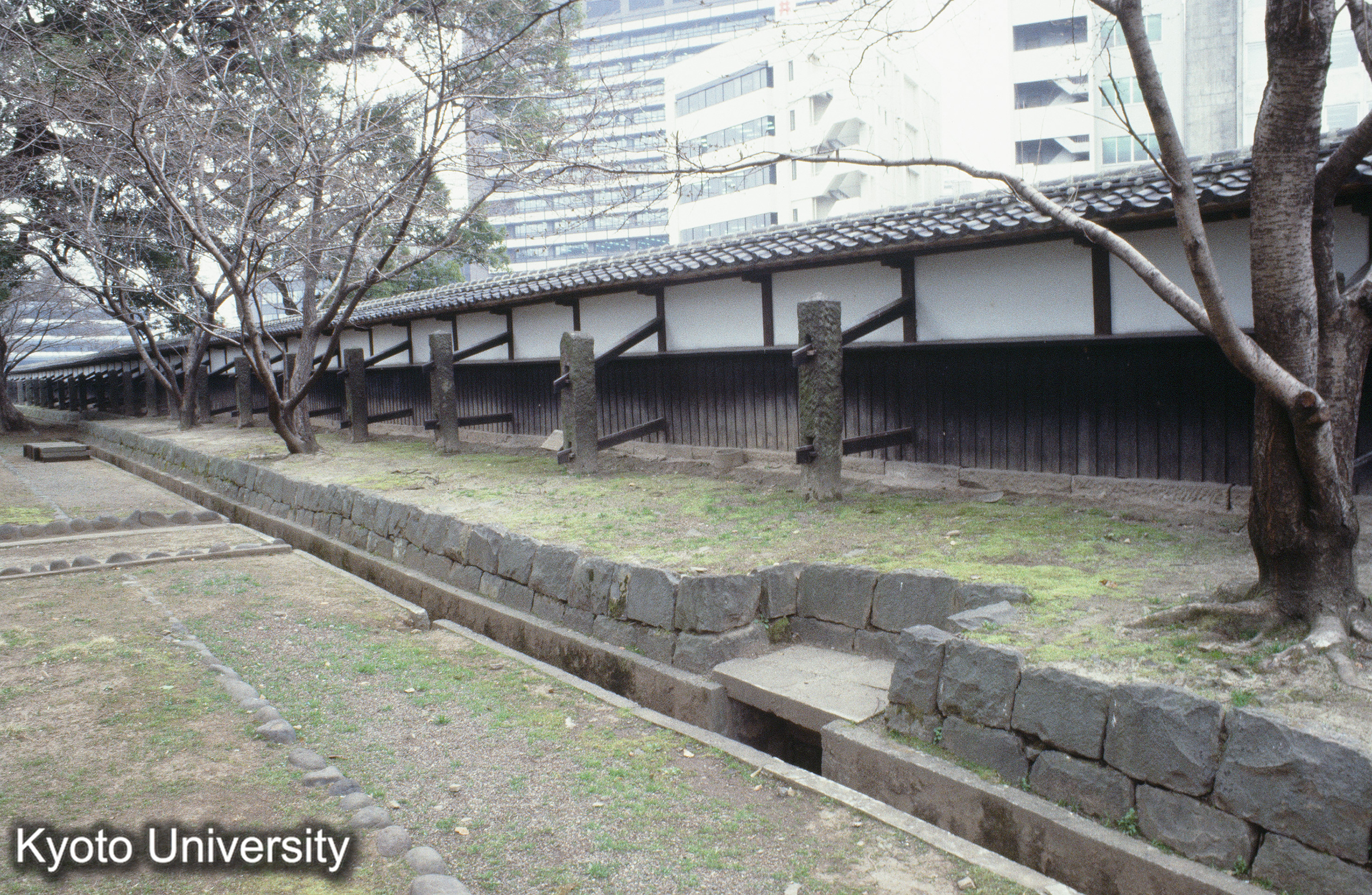 ［スライド］ (1)