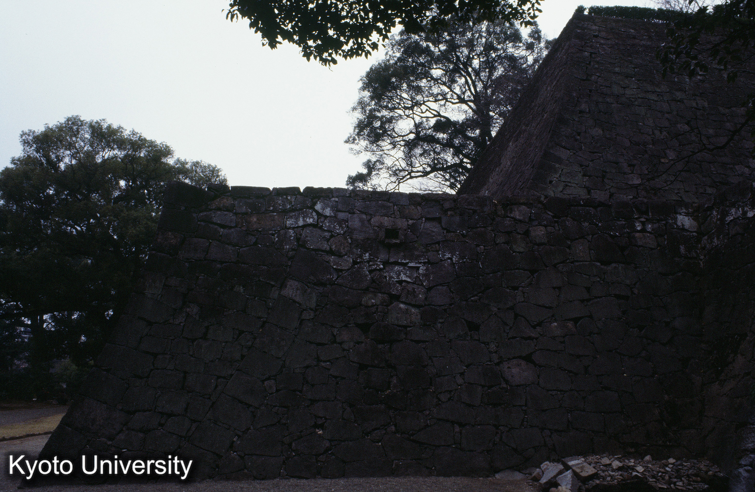 ［スライド］ (1)