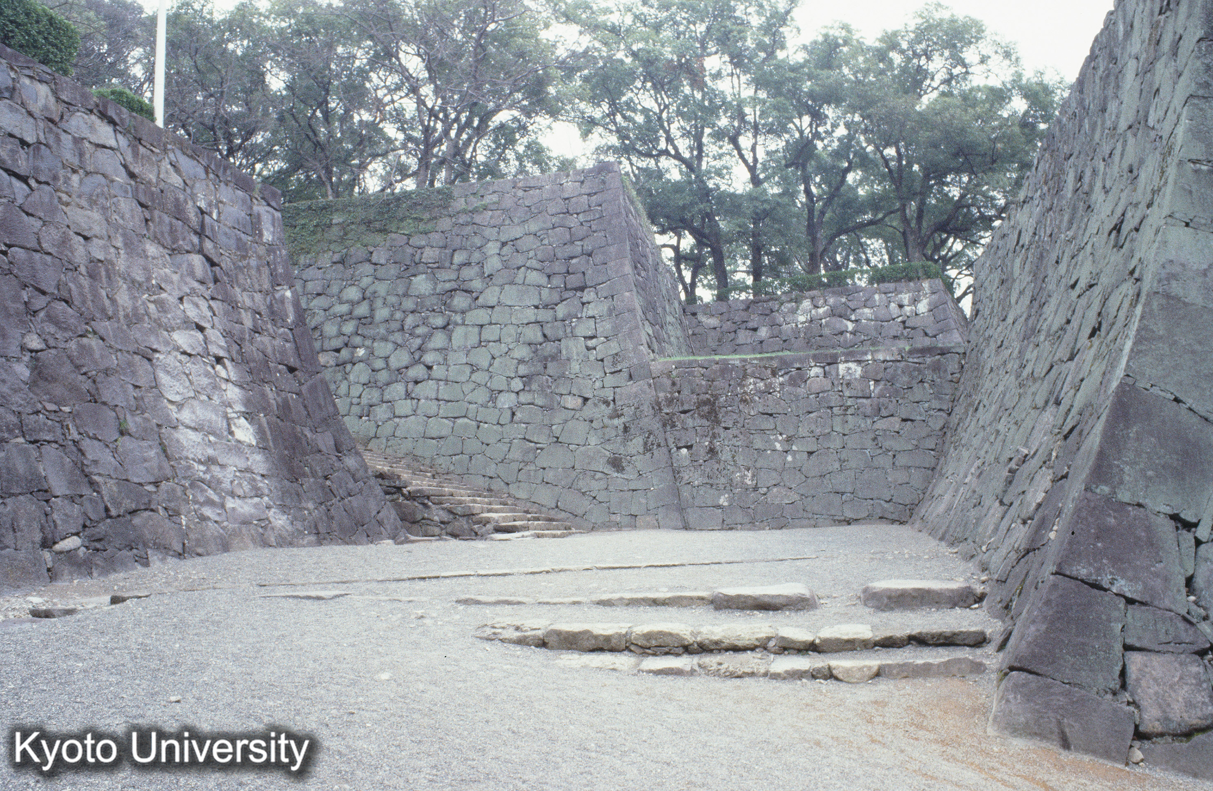 ［スライド］ (1)