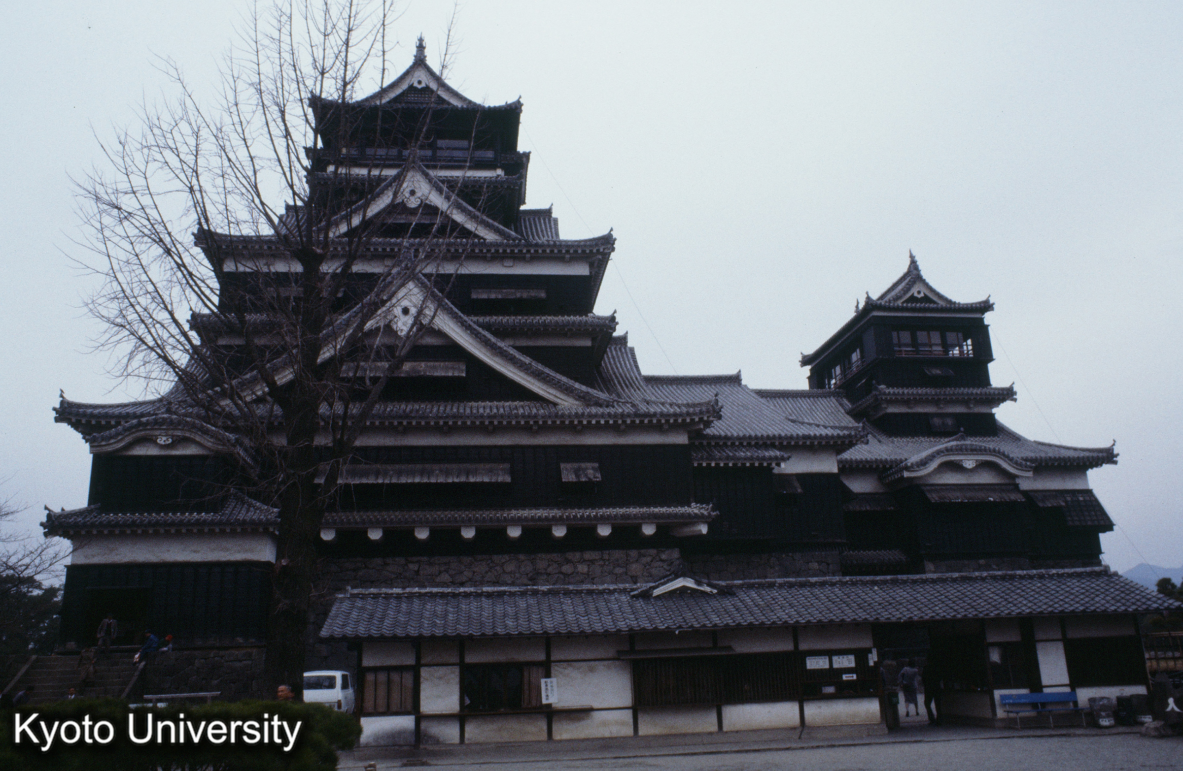 ［スライド］ (1)